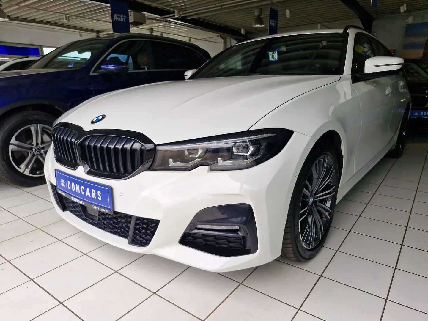 BMW 320 d  Touring M Sport/PANO/GARANTIE/VIRTUAL/KAMA Weiß - 2