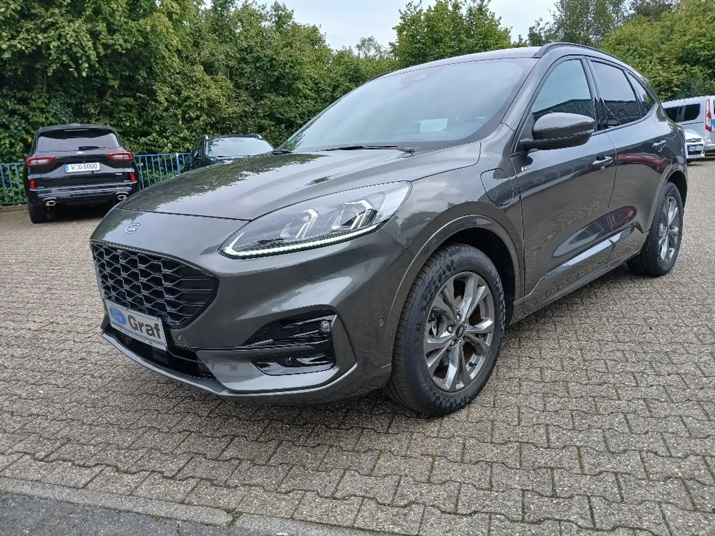 Ford Kuga Plug-In Hybrid ST-Line X Grau - 1