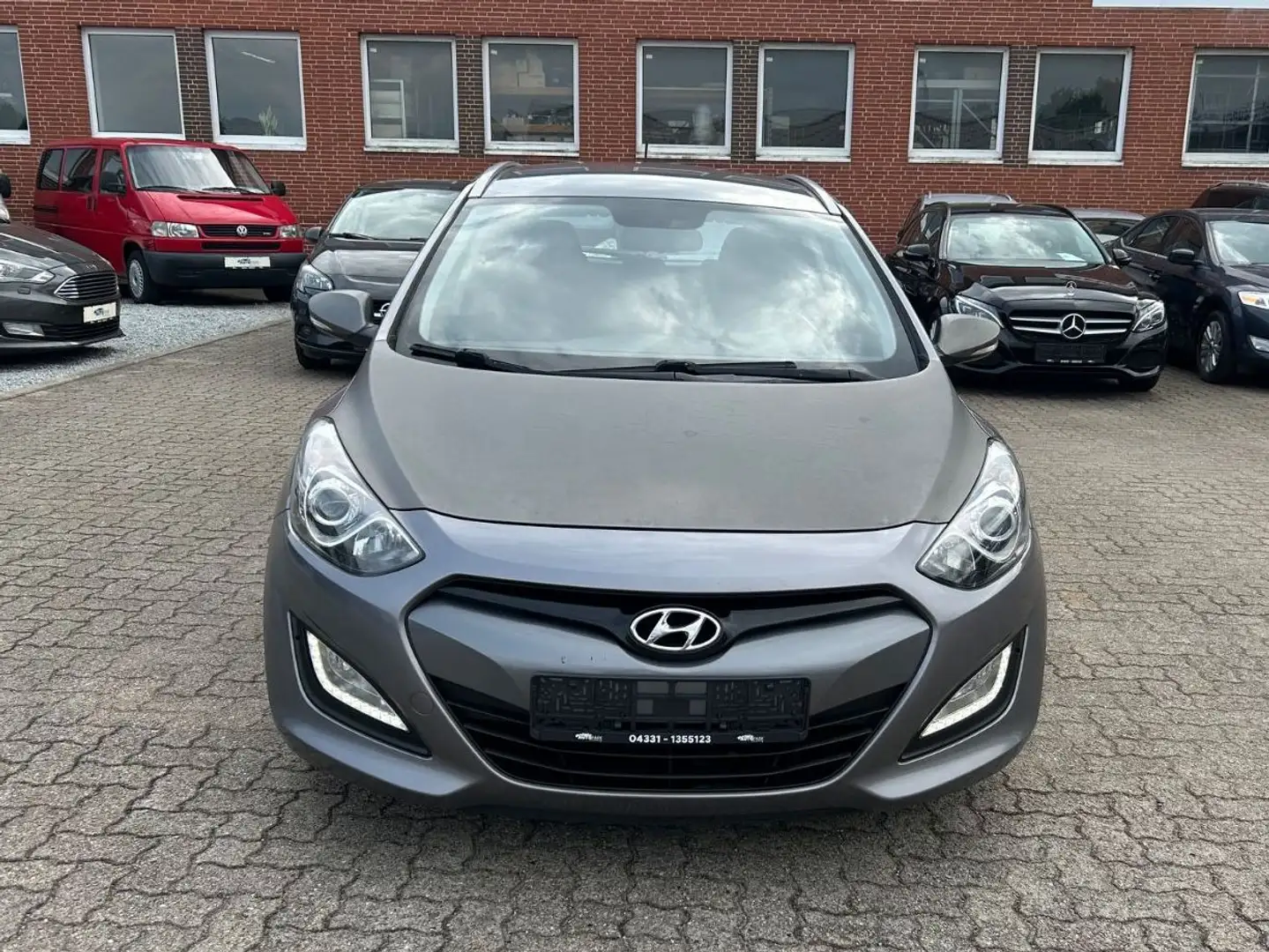 Hyundai i30 cw Trend Grau - 2