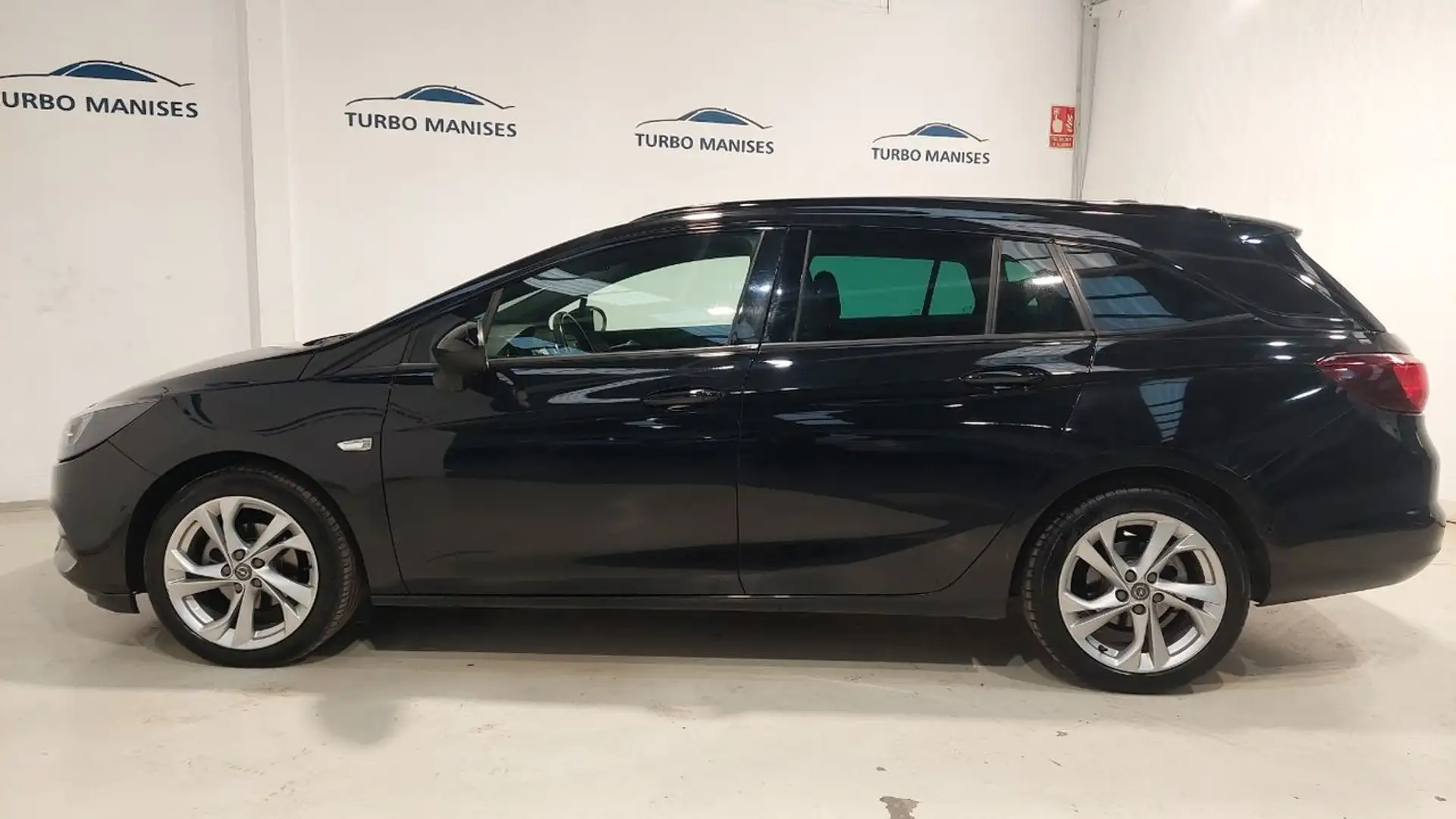 Opel Astra 1.4T SHT 107kW (145CV) Ultimate CVT ST Negro - 2