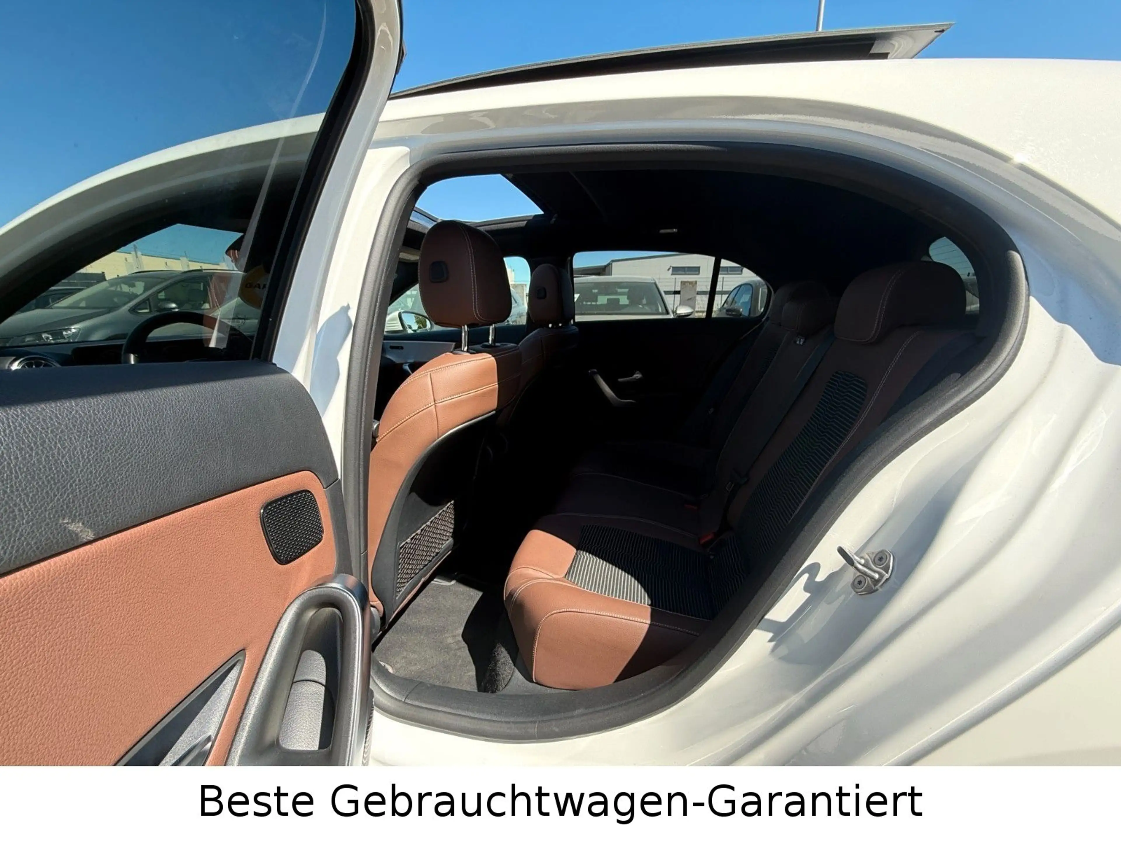 Mercedes-Benz A 250 *AMG Line*Pano*Schiebedach*Memory*Kamera — photo 15