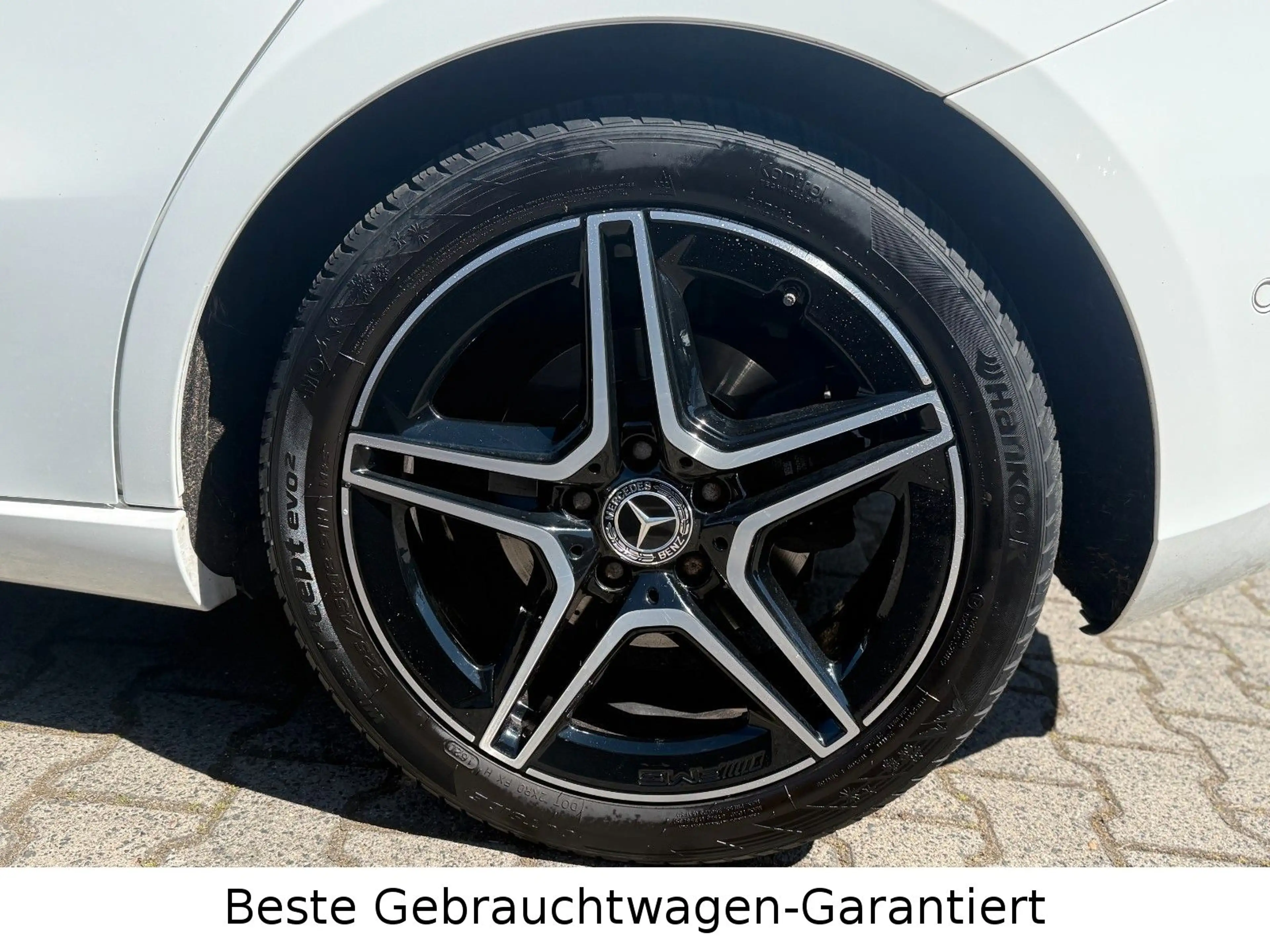Mercedes-Benz A 250 *AMG Line*Pano*Schiebedach*Memory*Kamera — photo 7