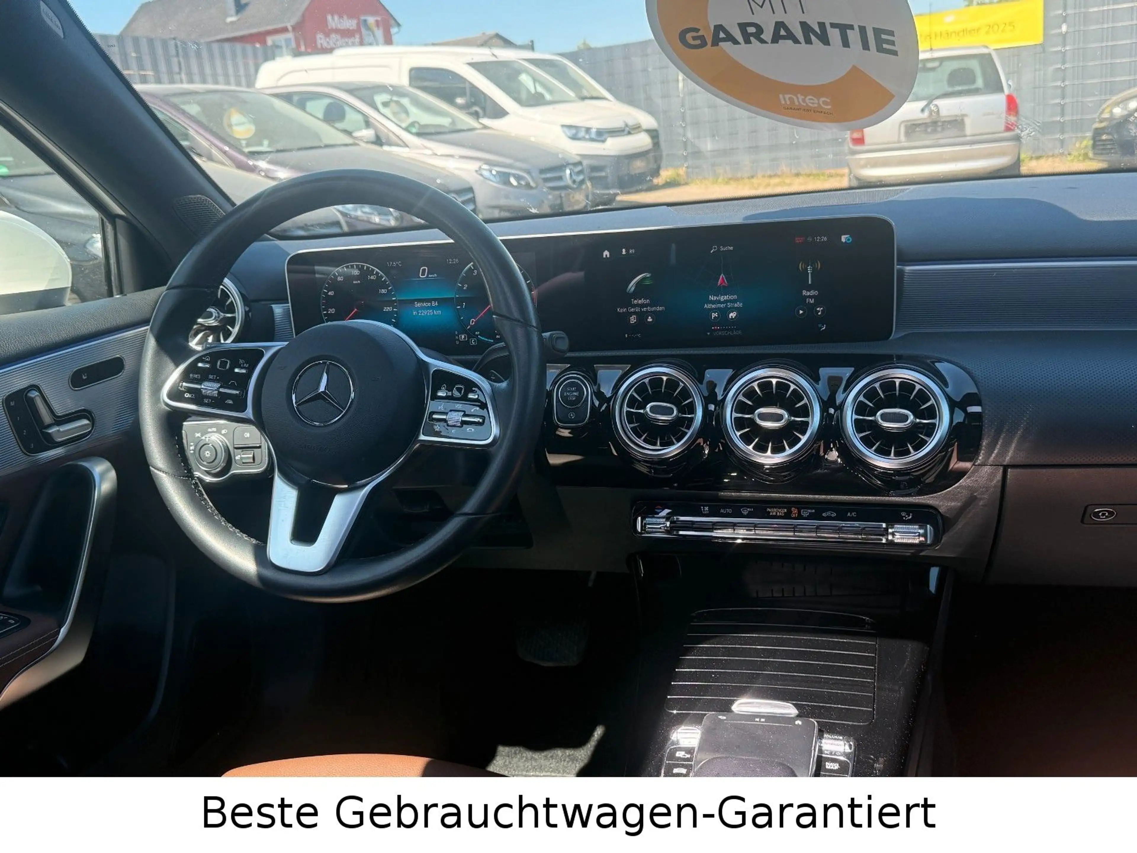 Mercedes-Benz A 250 *AMG Line*Pano*Schiebedach*Memory*Kamera — photo 9