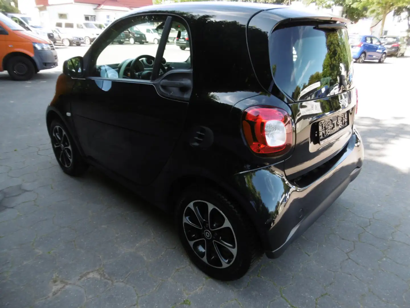 smart forTwo Passion Panorama Tempomat Bluetooth USB Schwarz - 2