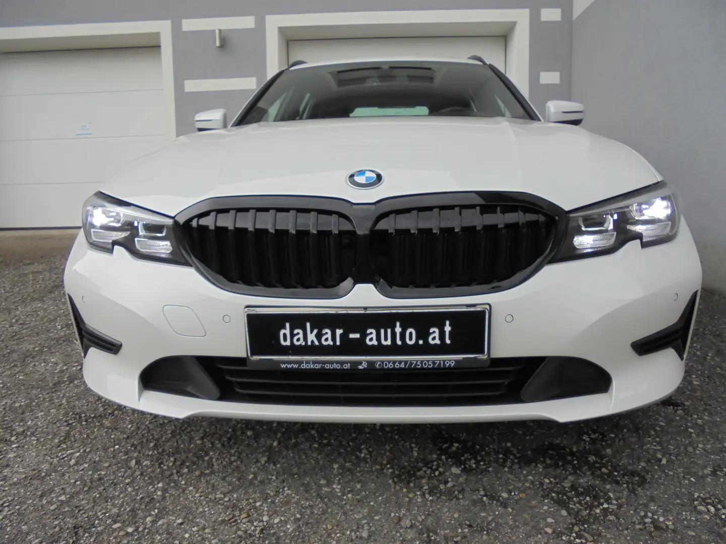 BMW 320 d xDrive NAVI, SCHIEBEDACH, SHZ, PDC, SHZ, TEMP Weiß - 1