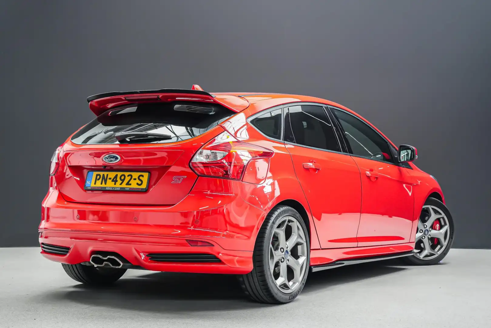 Ford Focus 2.0 EcoBoost ST-3 |stage 3|330pk|vol lederen Recar Roşu - 2