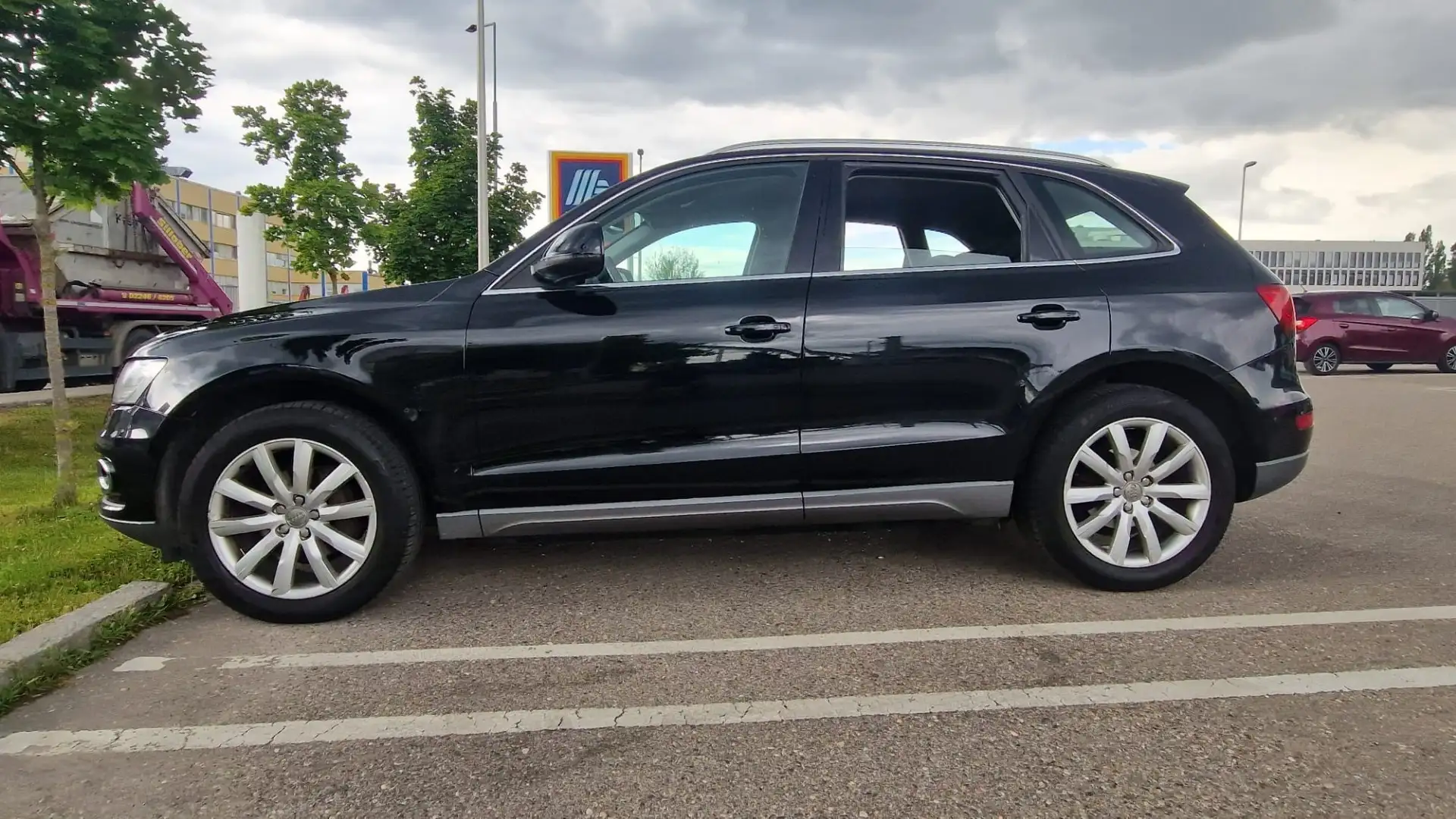 Audi Q5 2,0 TDI 1Besitzer Öamtc Pickerl bis 1/2026+4 Mon - 1