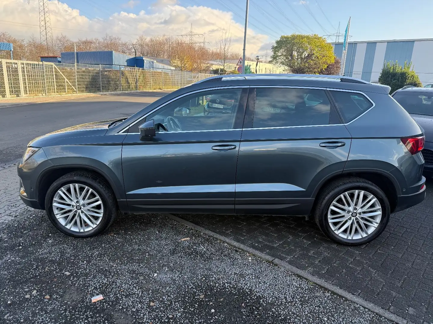 SEAT Ateca Xcellence Grau - 2