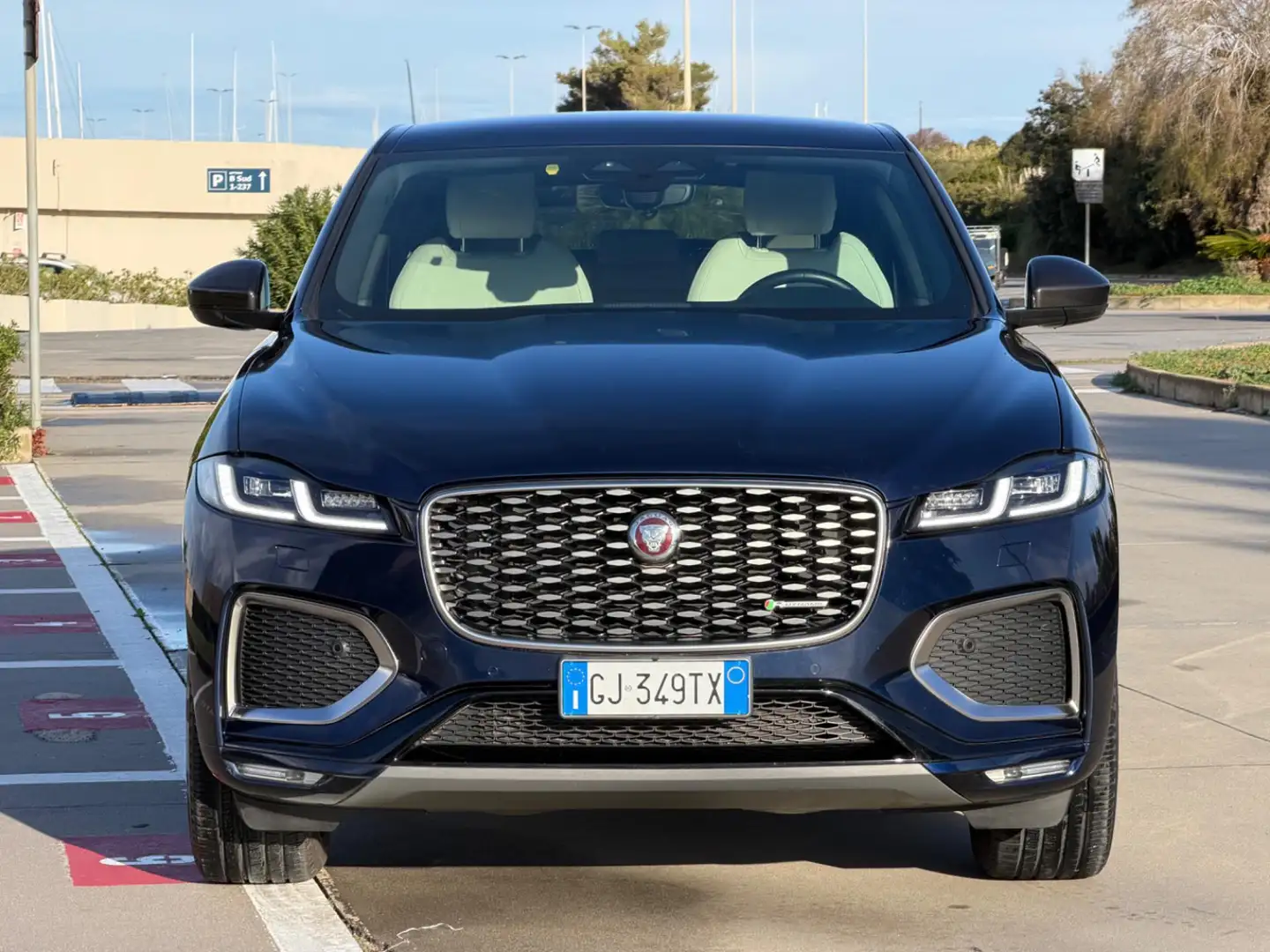 Jaguar F-Pace 2.0D 204CV R-DYNAMIC SE HYBRID AWD+PELLE+20 Blu/Azzurro - 2
