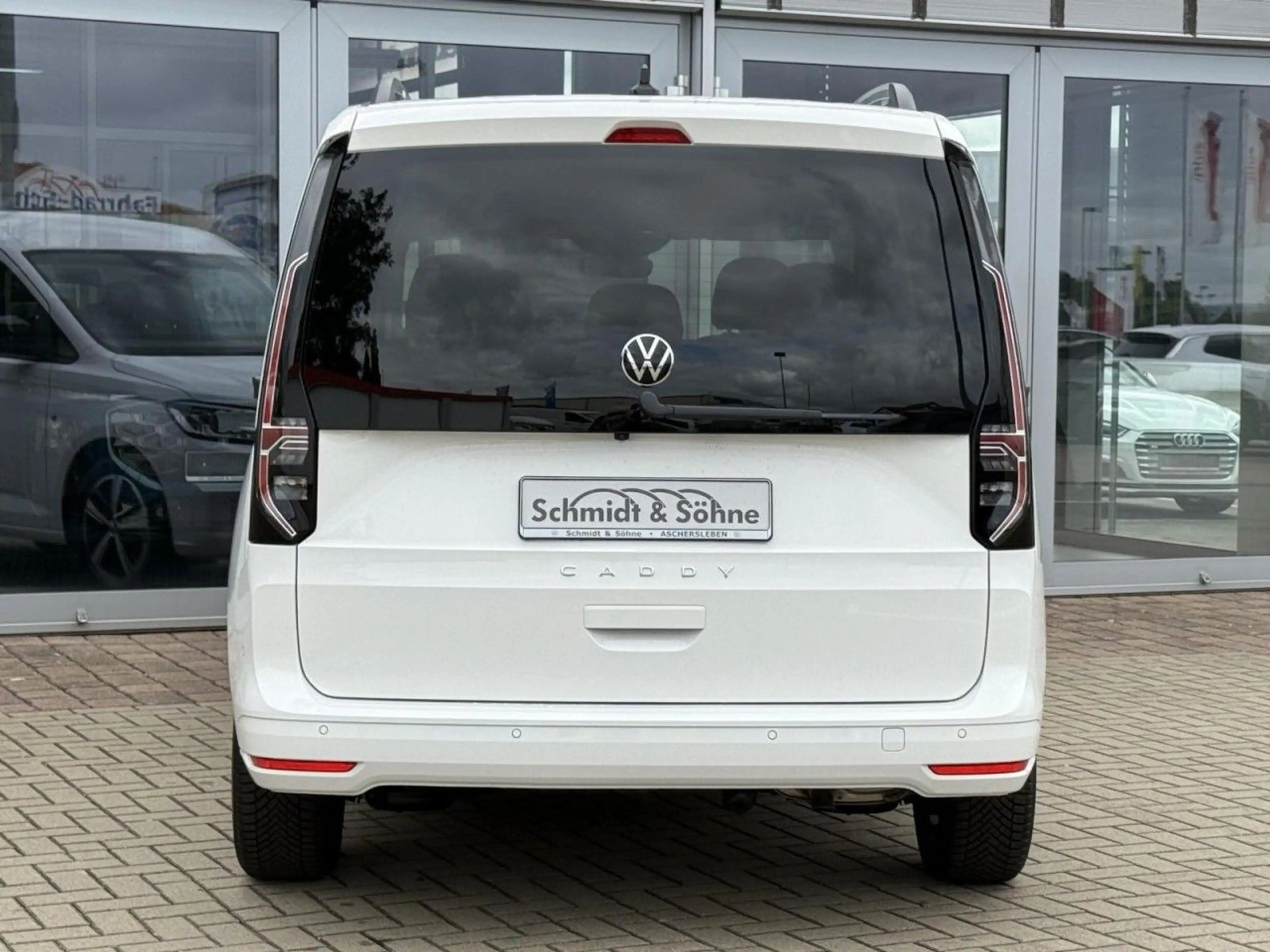 Volkswagen Caddy Life ENERGY 5-Sitzer 1.5 TSI DSG AHK, LED, — photo 6