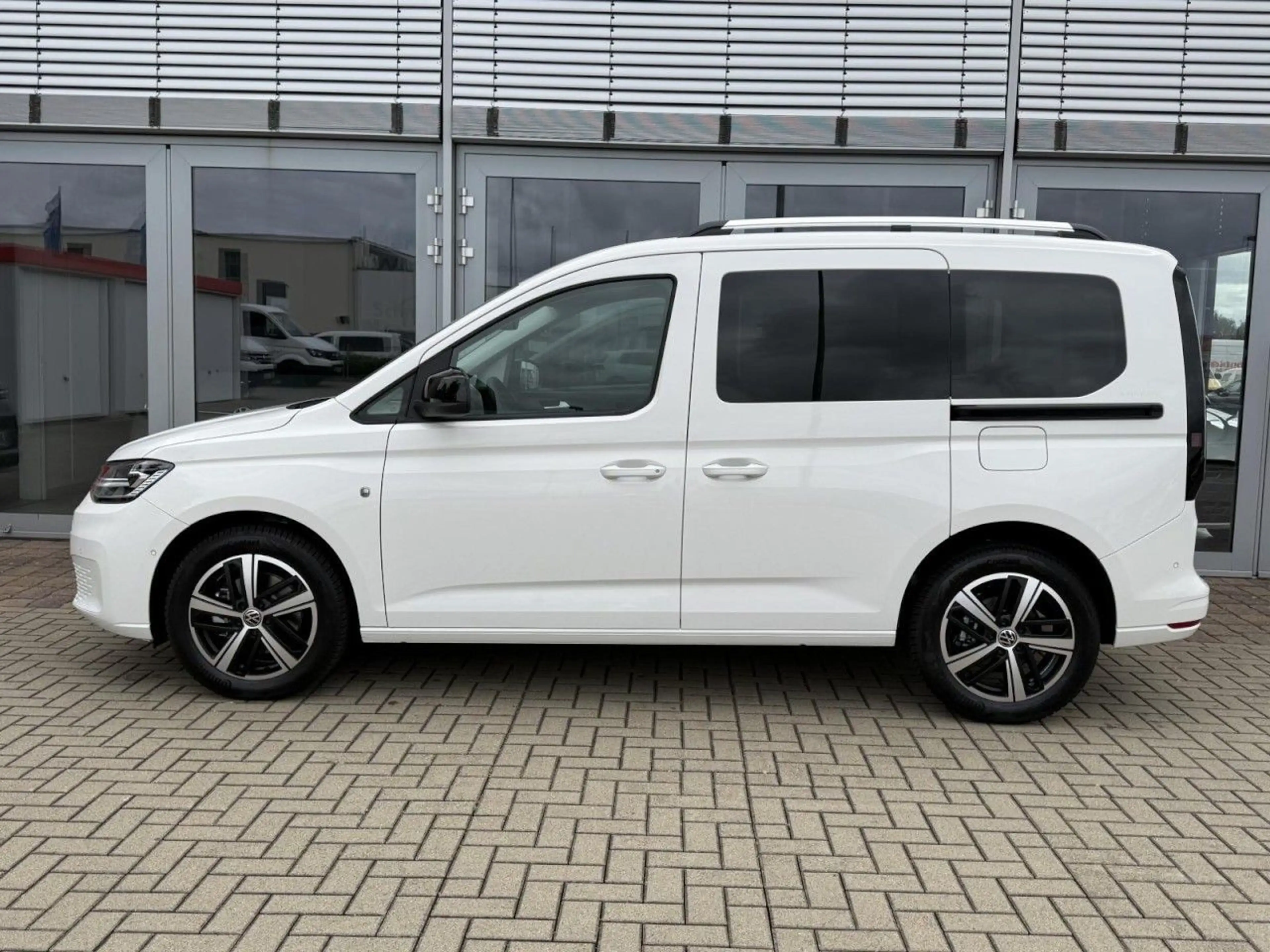 Volkswagen Caddy Life ENERGY 5-Sitzer 1.5 TSI DSG AHK, LED, — photo 3