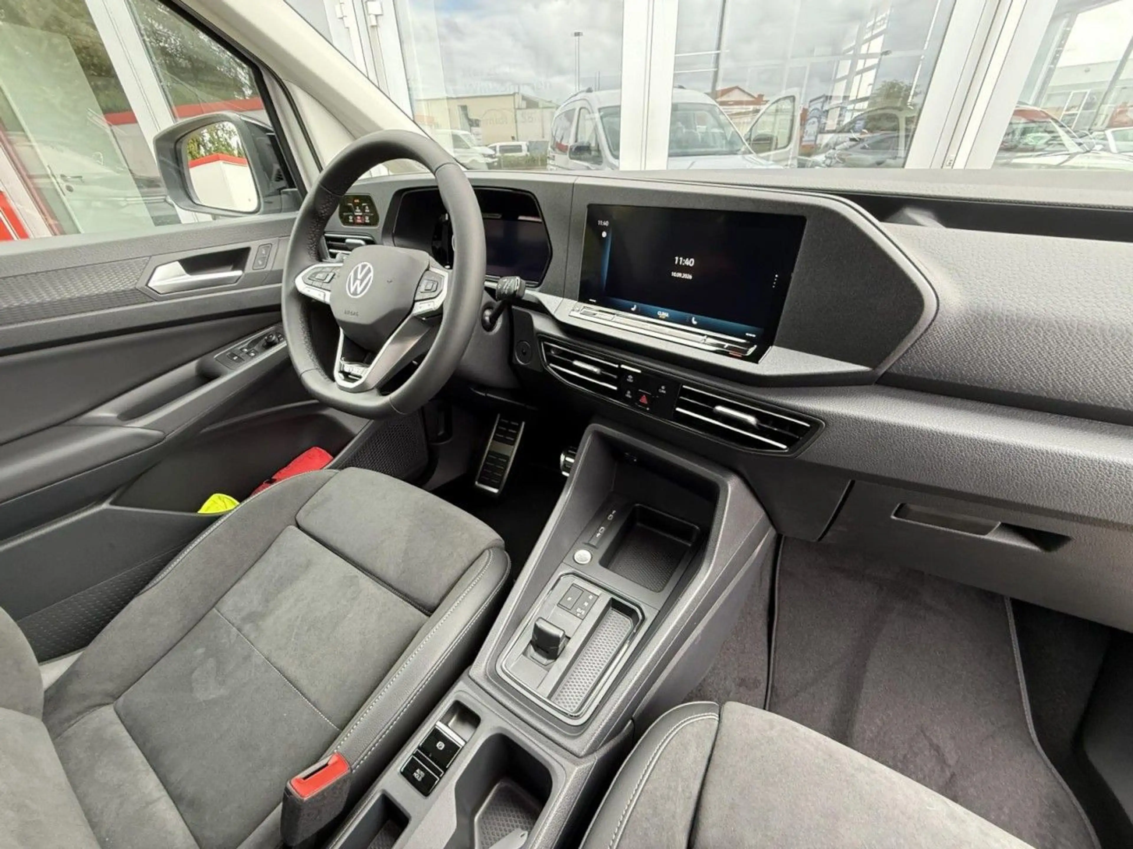 Volkswagen Caddy Life ENERGY 5-Sitzer 1.5 TSI DSG AHK, LED, — photo 9