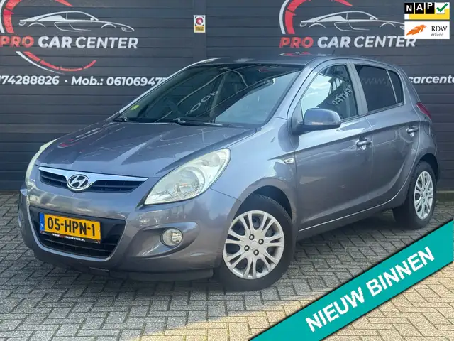 Hyundai i20 1.2i DynamicVersion Airco | El.ramen | Nap | Apk