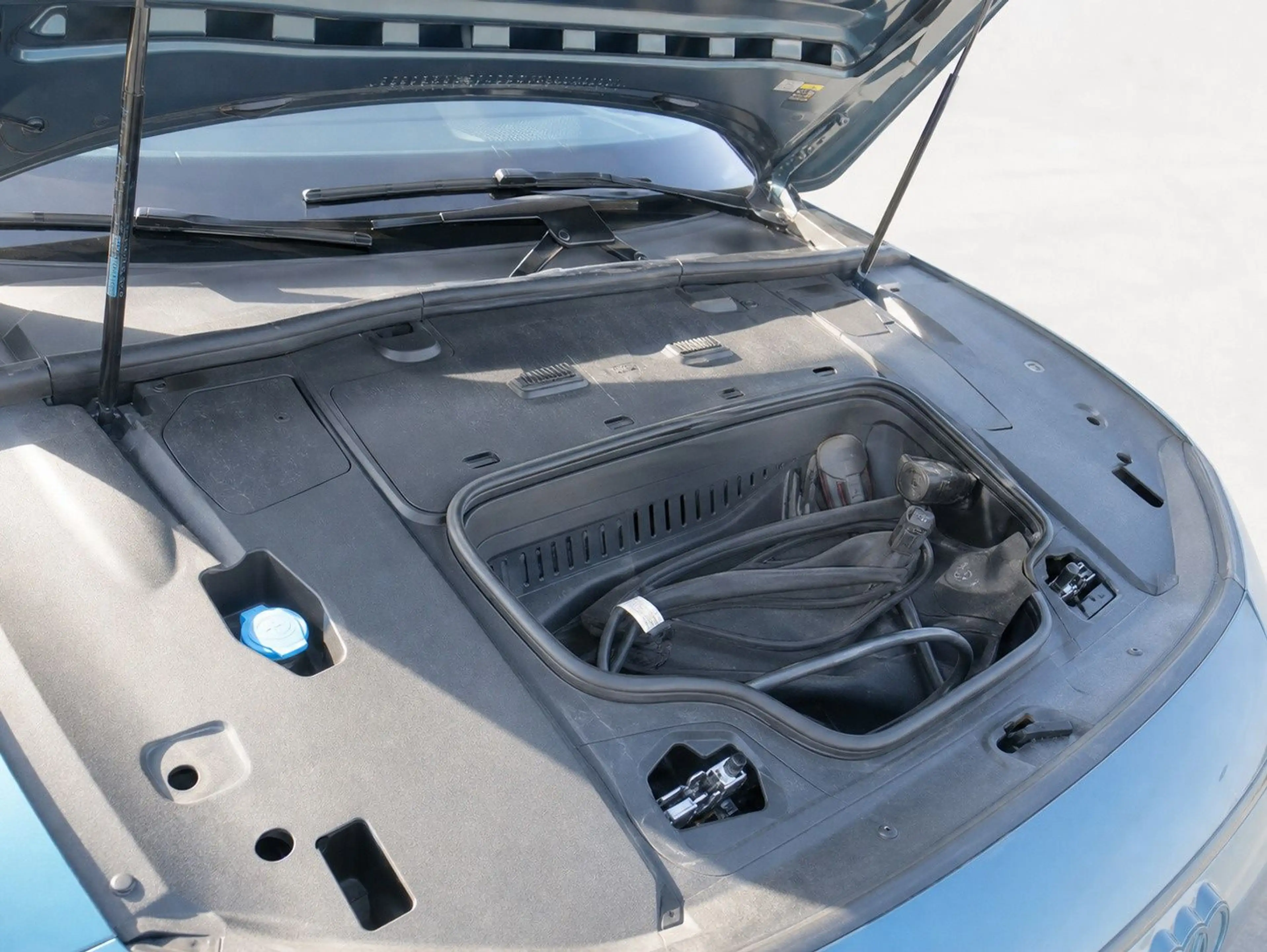 Audi A6 e-tron A6 Avant e-tron EditionOne blue — photo 9