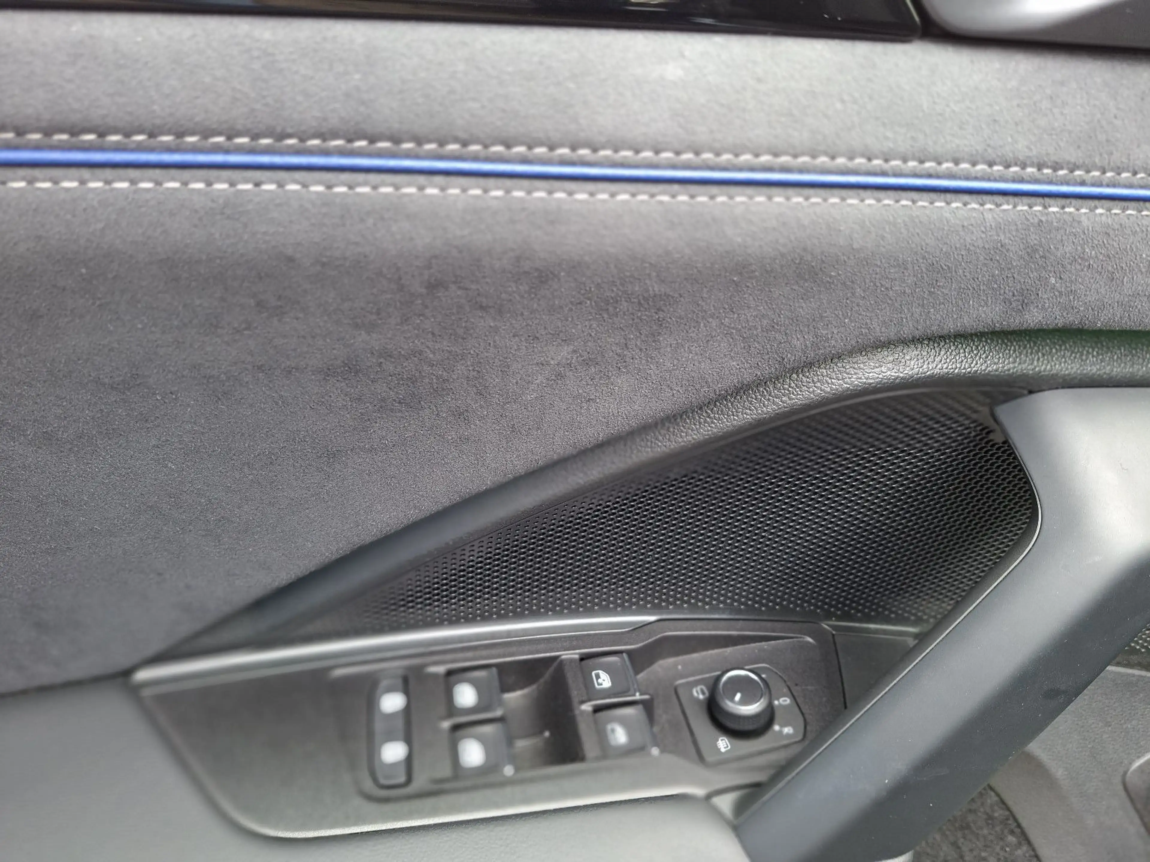 Volkswagen Tayron 2.0 TDI R-Line Ahk, IQ,7Sitzer,el.Heckk — photo 7