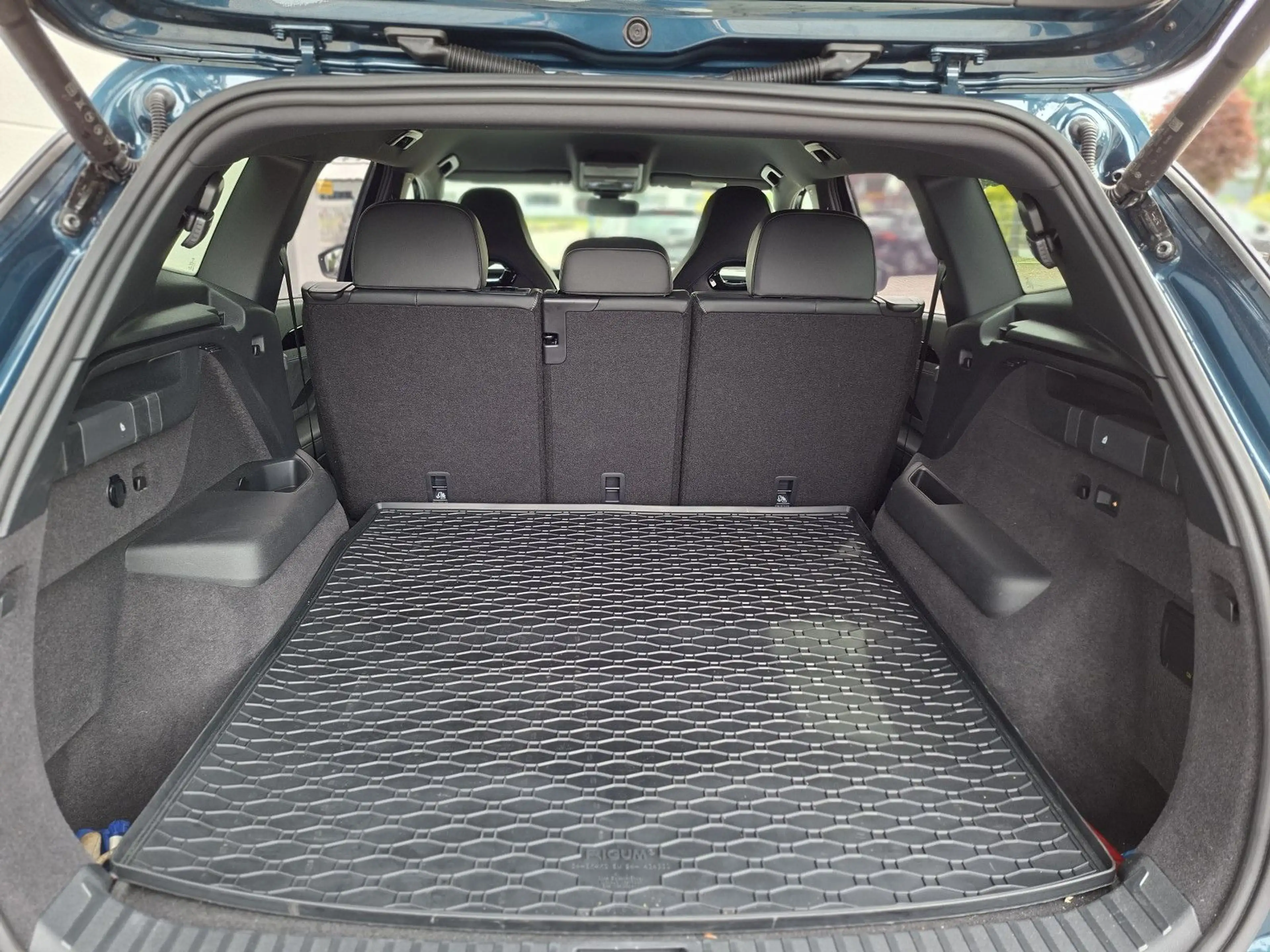 Volkswagen Tayron 2.0 TDI R-Line Ahk, IQ,7Sitzer,el.Heckk — photo 24