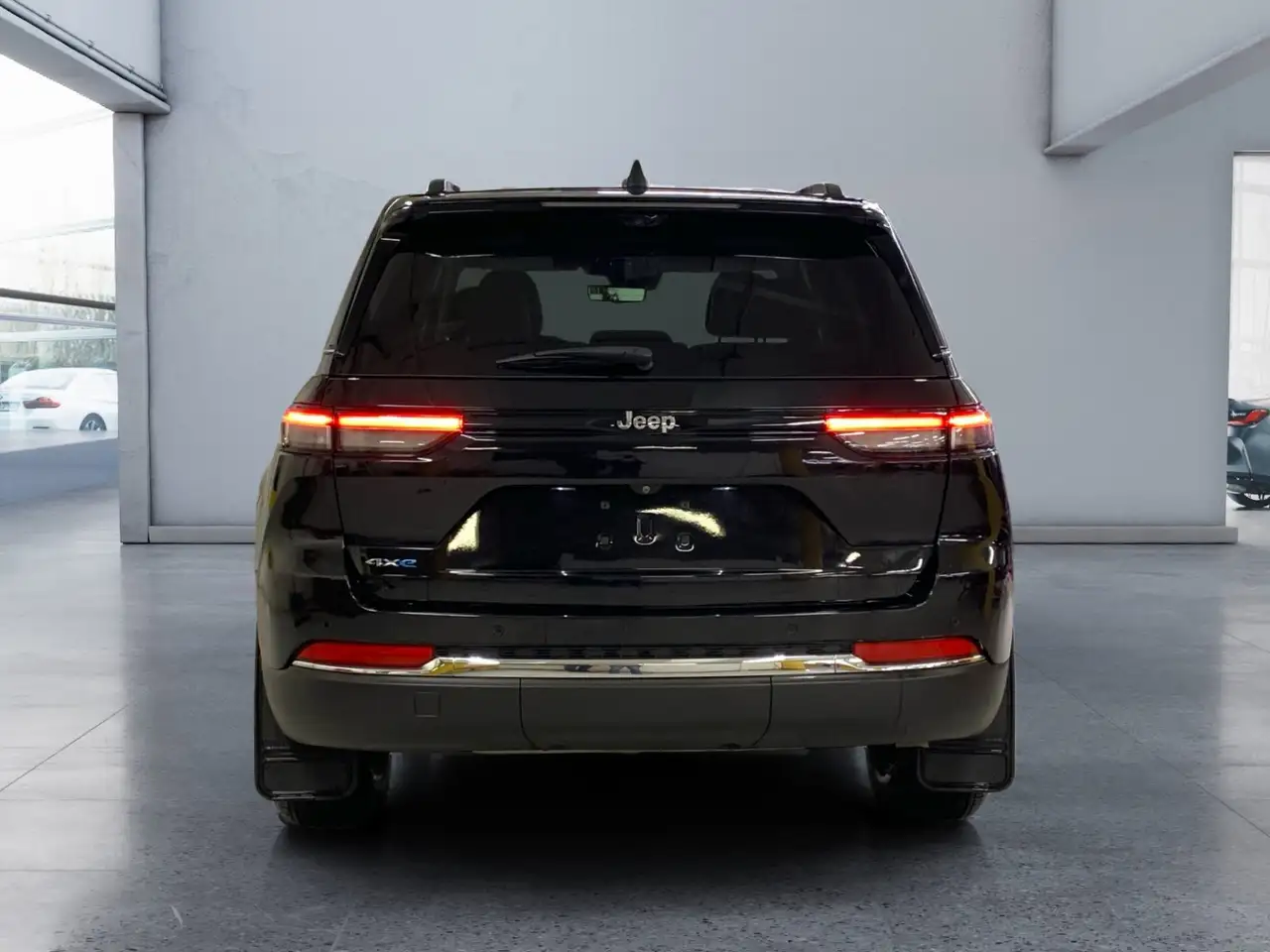 Jeep Grand Cherokee снимка Jeep Grand Cherokee