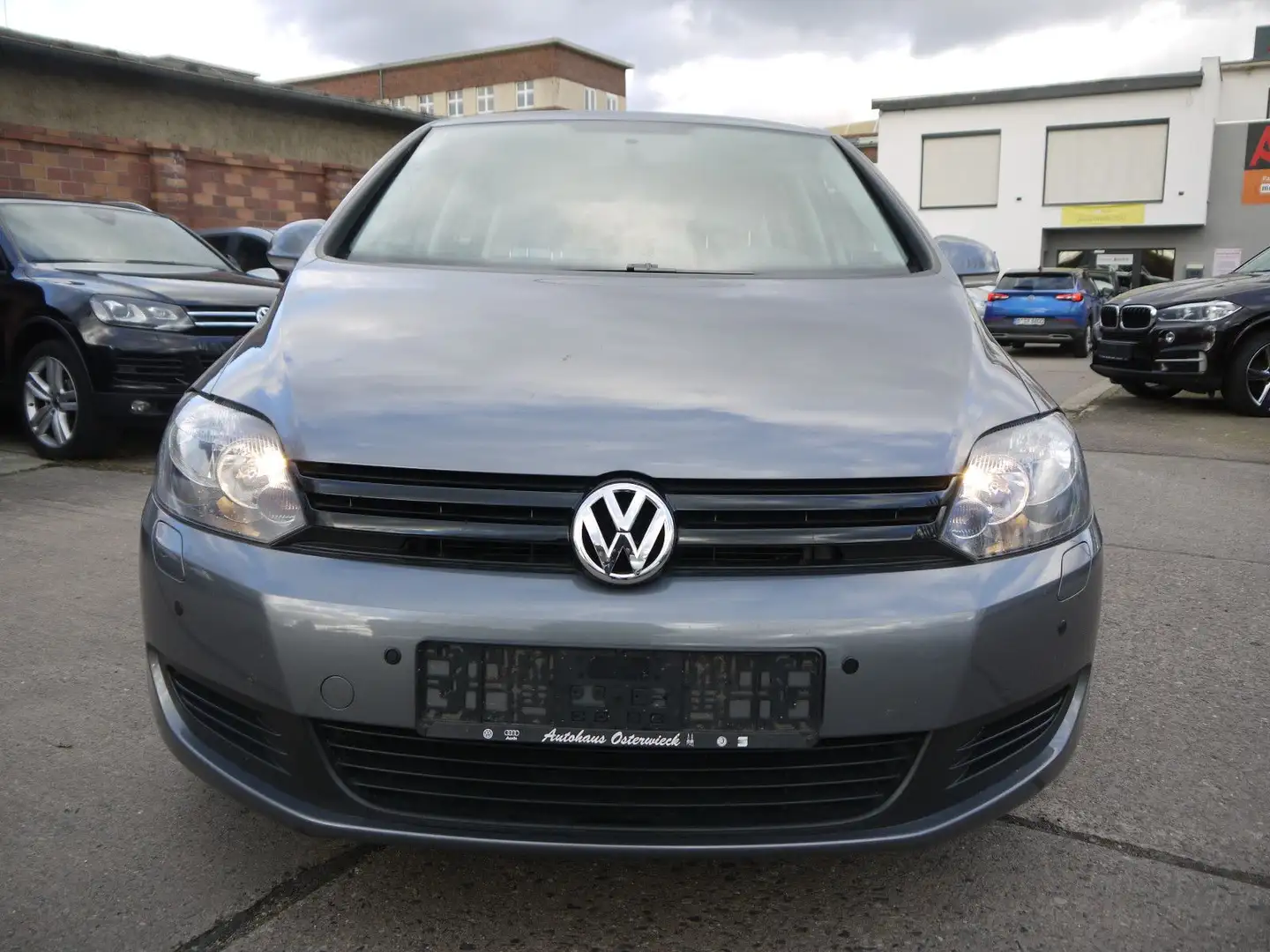 Volkswagen Golf Plus 1.2 TSI Trendline Grau - 2