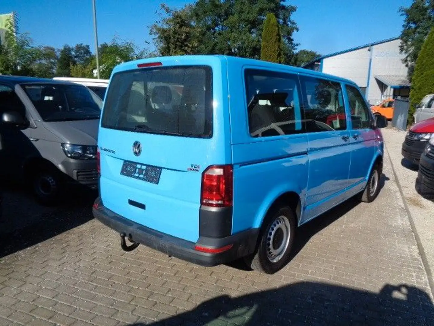 Volkswagen T6 Kombi T6 9-Sitzer 4motion  Klima Blau - 2