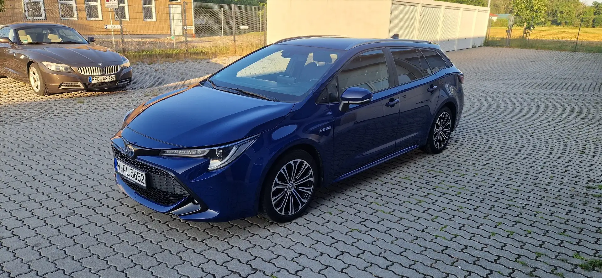 Toyota Corolla Hybrid Club Azul - 2