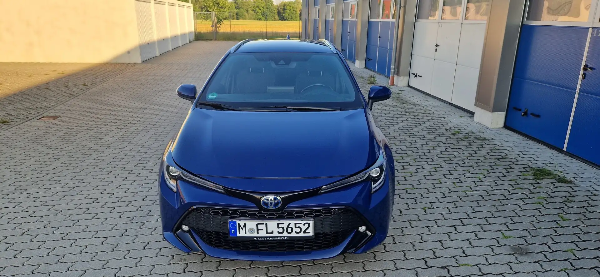 Toyota Corolla Hybrid Club Azul - 1