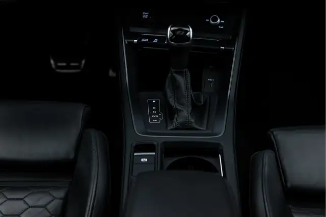 Audi RS Q3 view 20