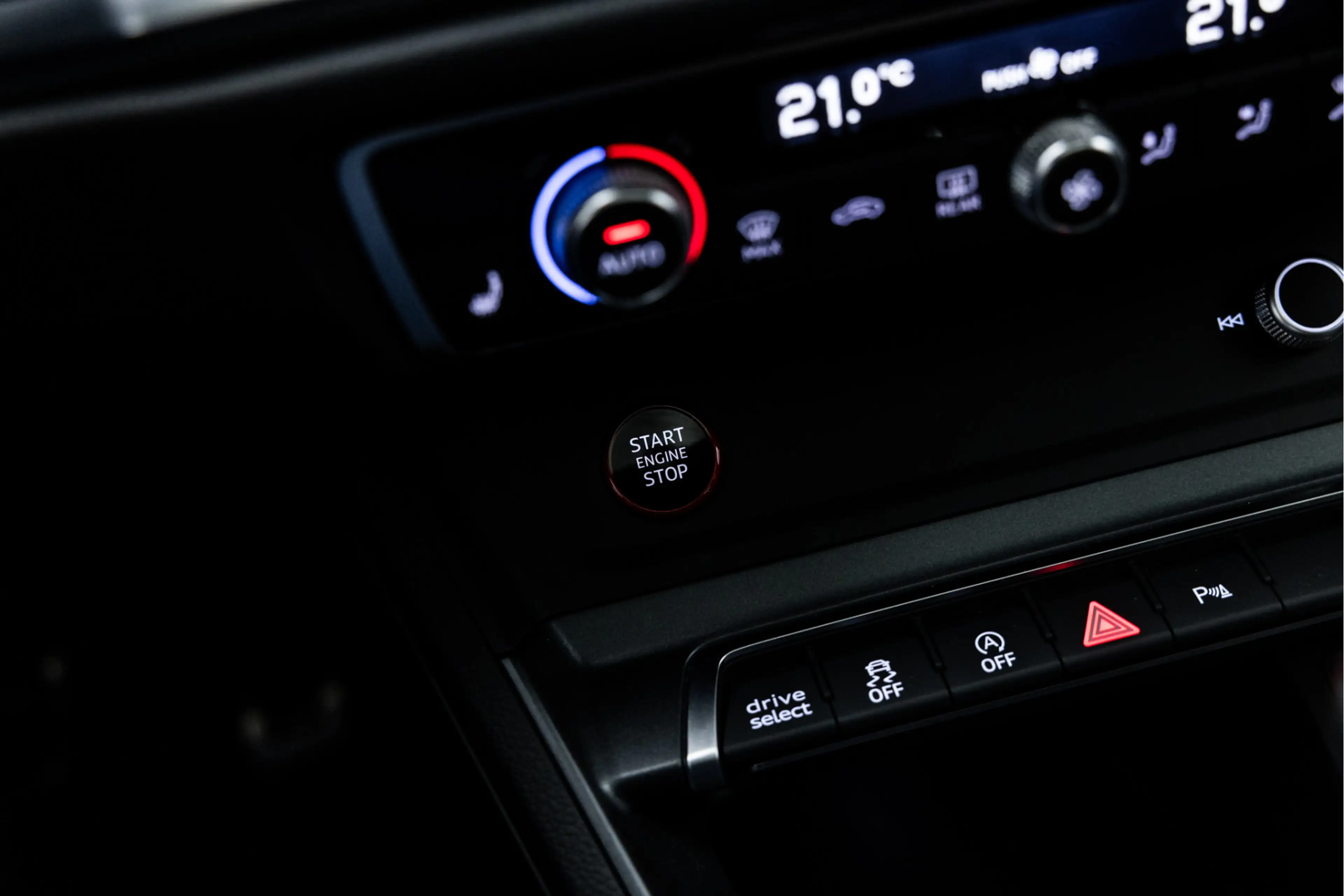 Audi RS Q3 Sportback 2.5 TFSI | Pano | 21" | RS Stoel | B&O | — photo 48