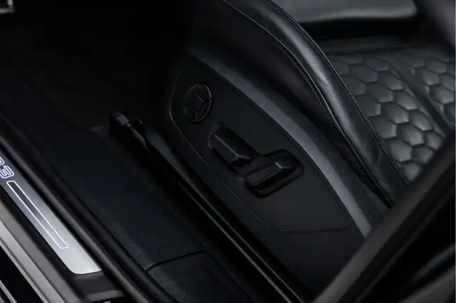 Audi RS Q3 view 23