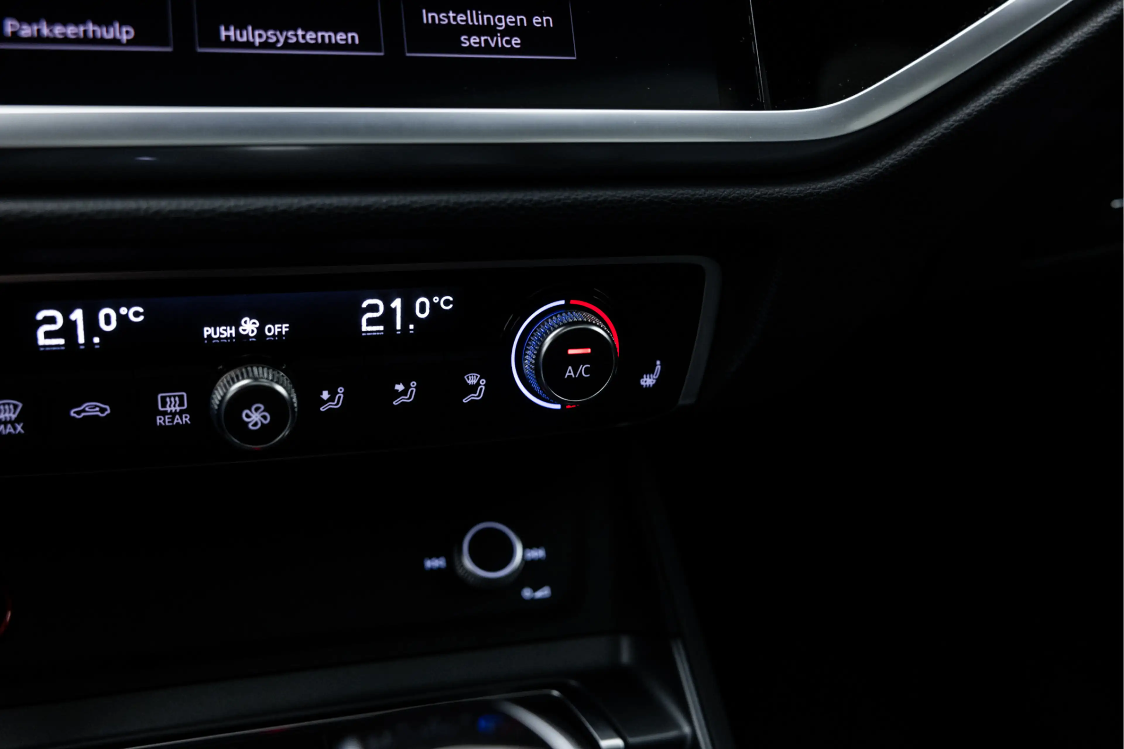 Audi RS Q3 Sportback 2.5 TFSI | Pano | 21" | RS Stoel | B&O | — photo 45