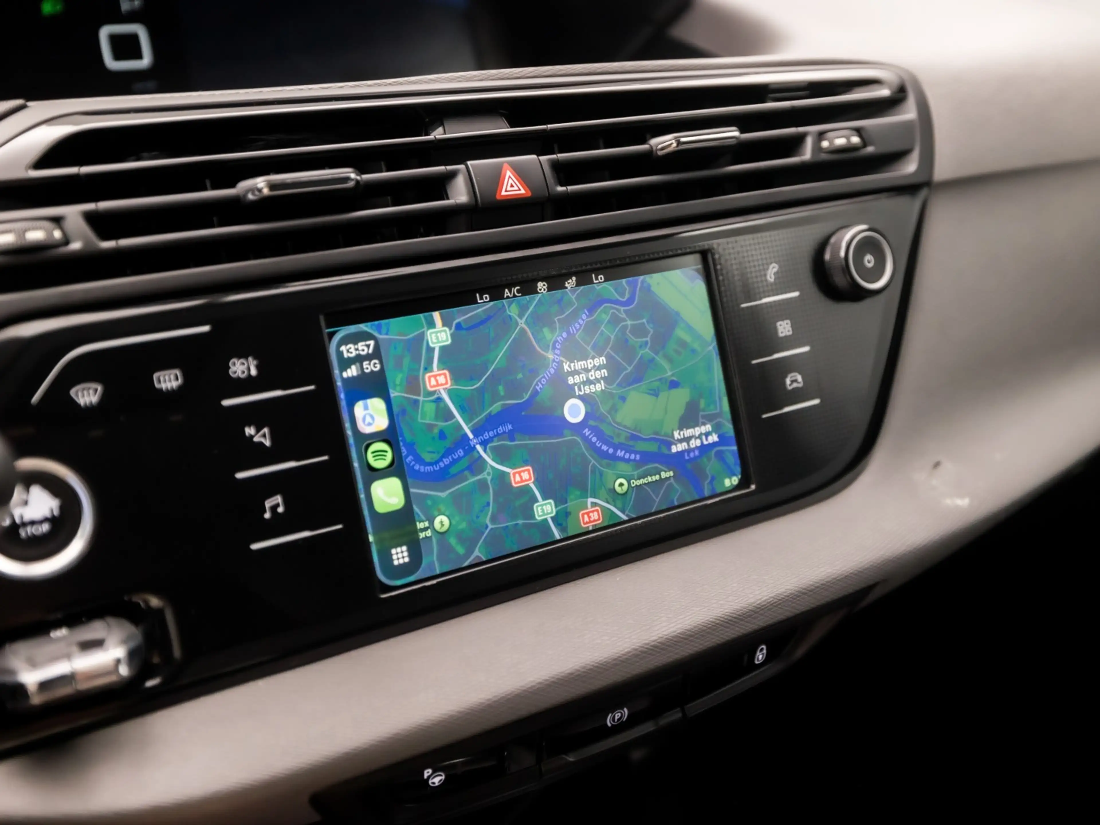 Citroen Grand C4 Picasso 1.2 PureTech Sport Automaat (APPLE CARPLAY, NAVIGA — photo 25
