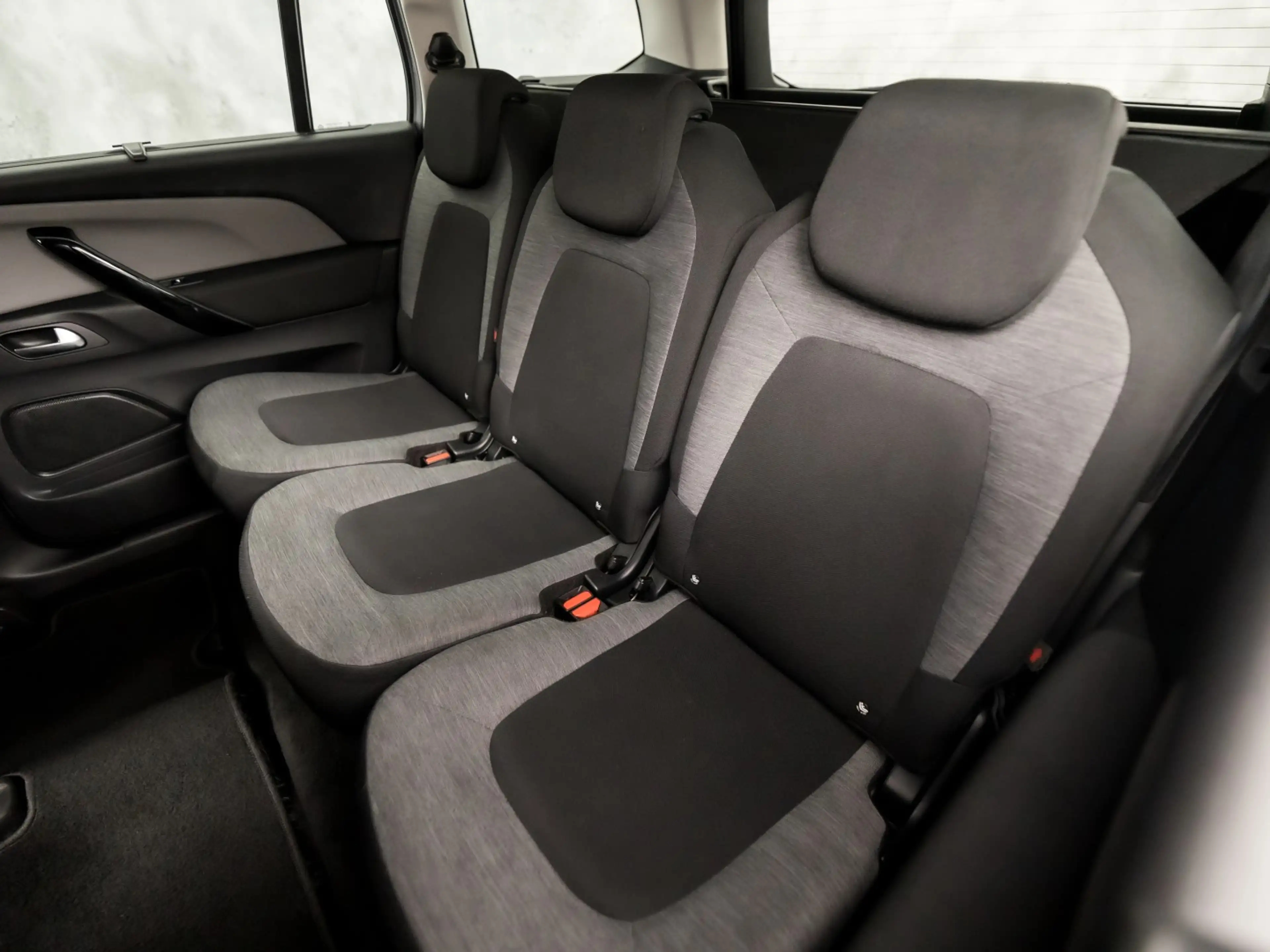 Citroen Grand C4 Picasso 1.2 PureTech Sport Automaat (APPLE CARPLAY, NAVIGA — photo 13