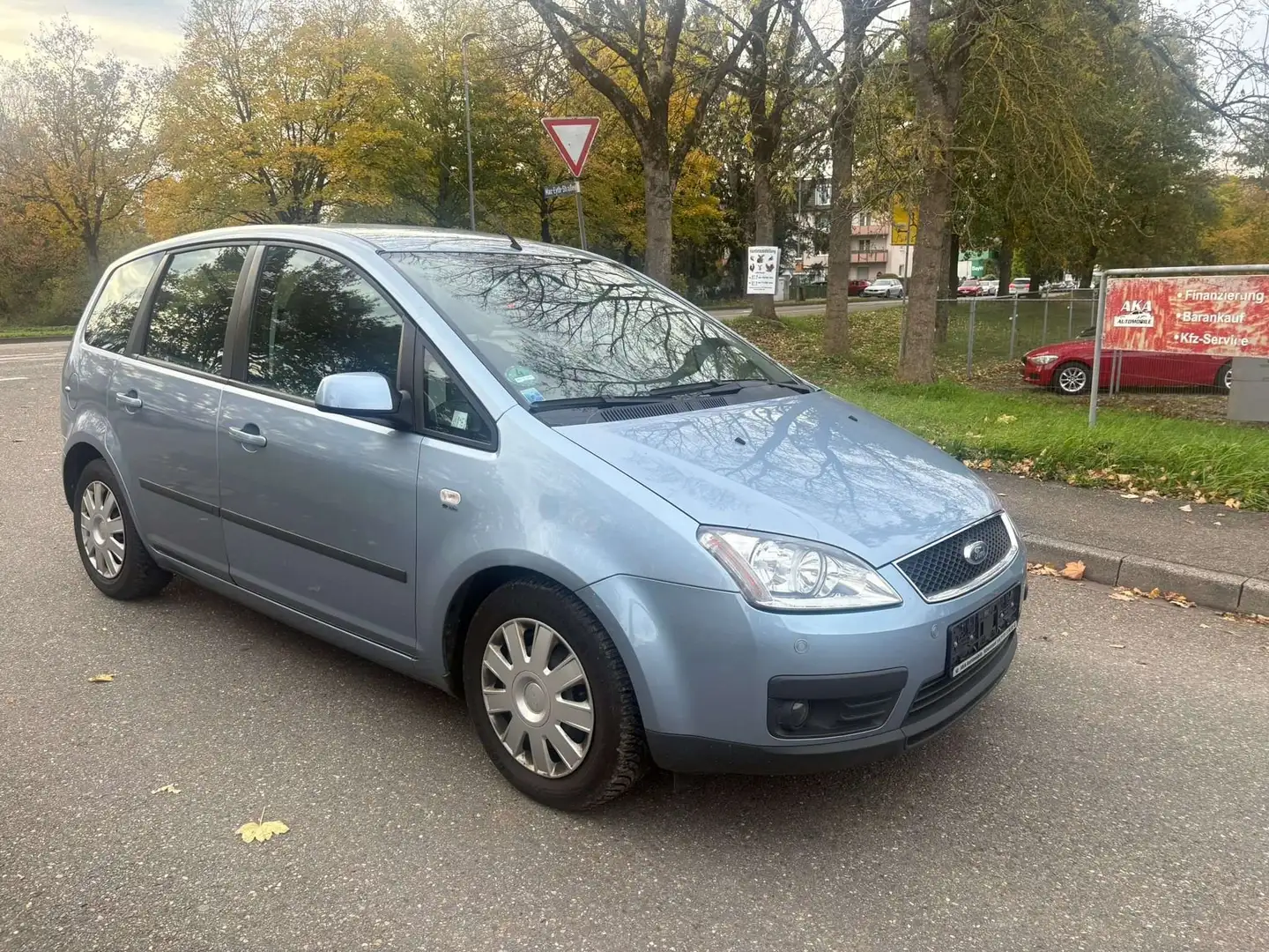 Ford Focus C-Max Fun Automatik Blau - 1