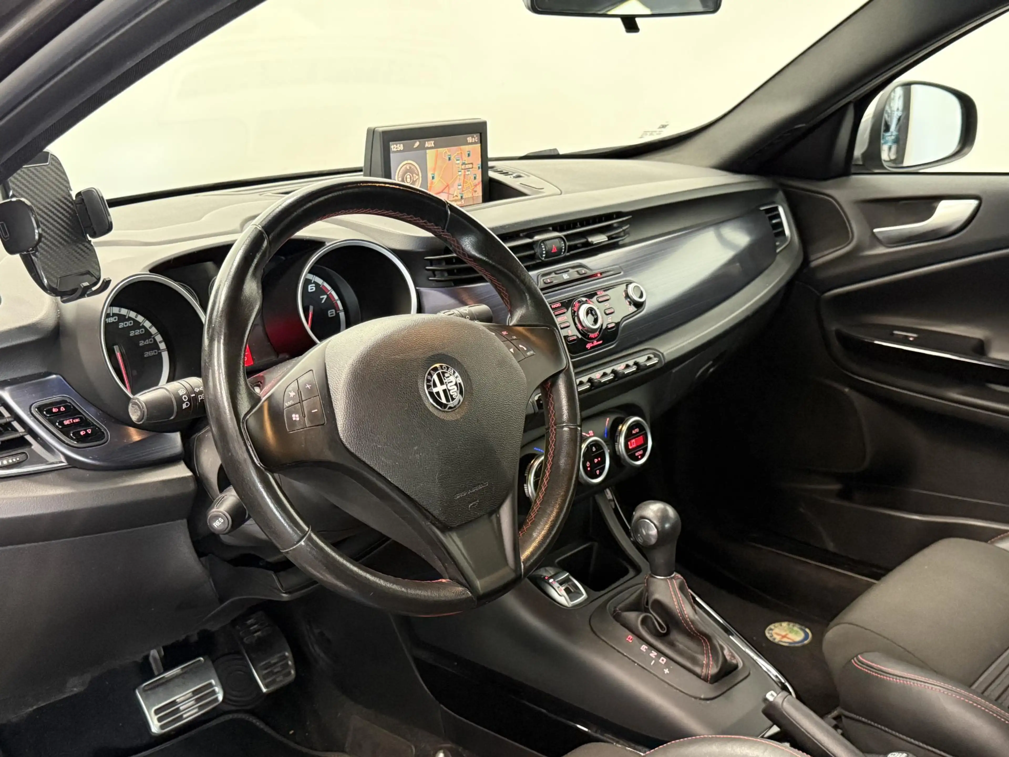 Alfa Romeo Giulietta 1.4 T Sportiva Automaat Navigatie Cruise Control P — photo 9
