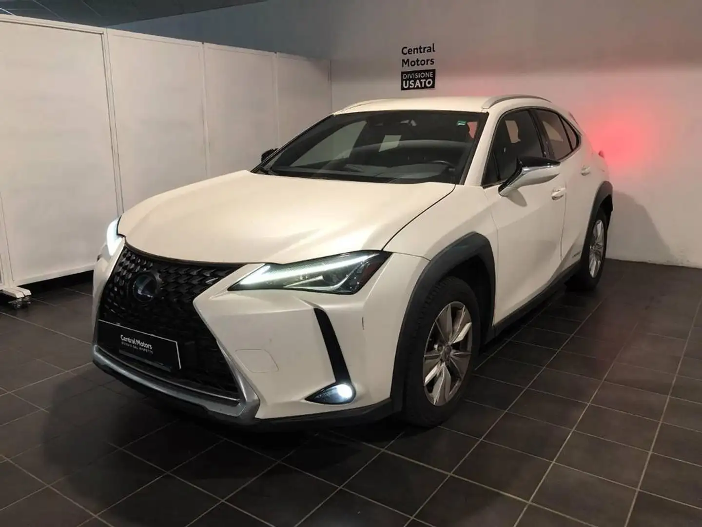 Lexus UX 250h Business 2wd cvt my20 Blanco - 1