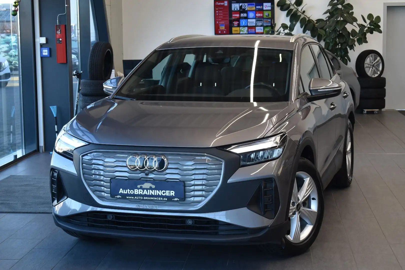 Audi Sonstige Q4 e-tron 40 Aut. LED~Virtual~ACC~AHK~RFKam~Navi Grau - 1