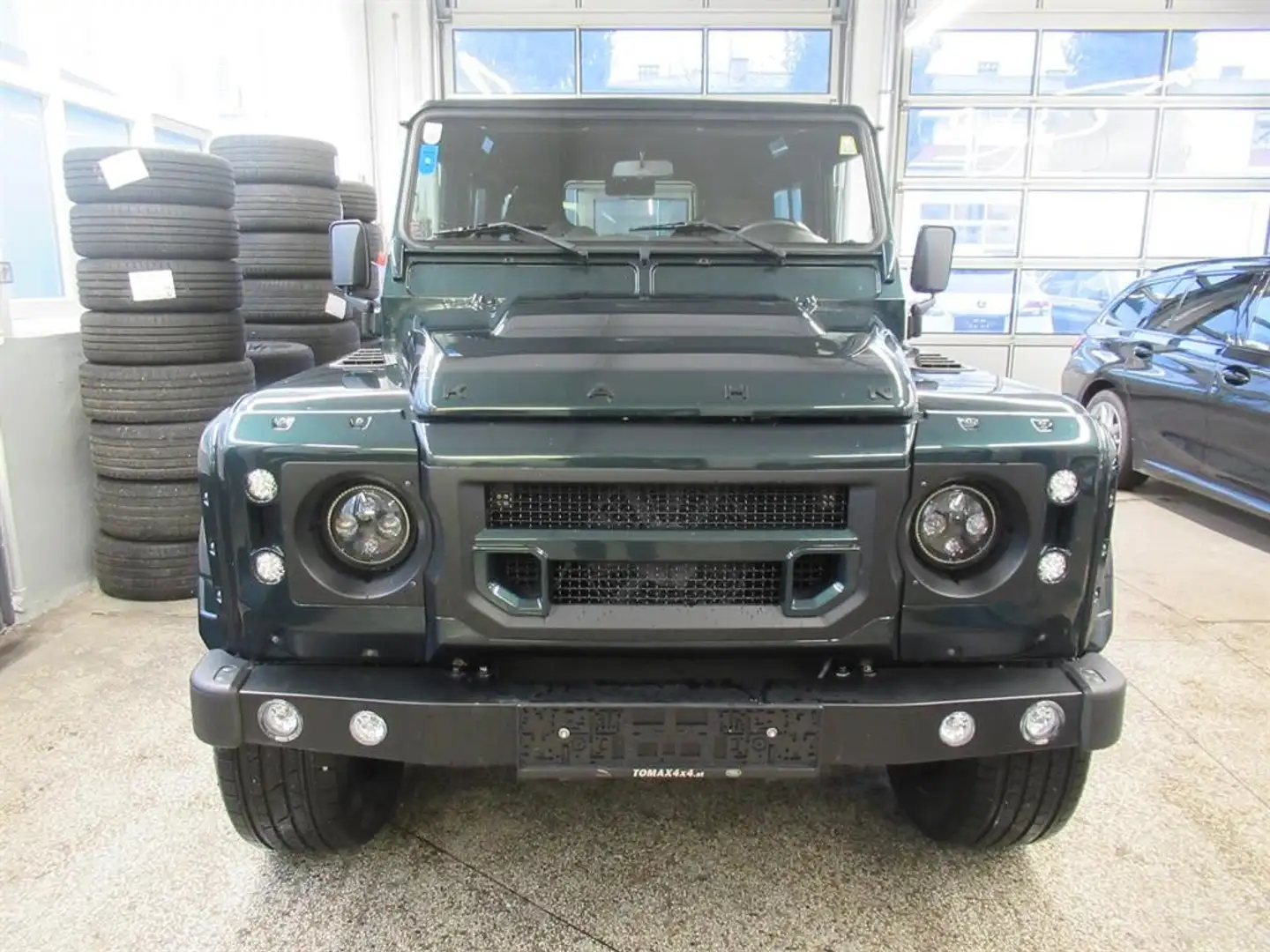 Land Rover Defender Defender 90" Station Wagon E 2,2 E Grün - 1