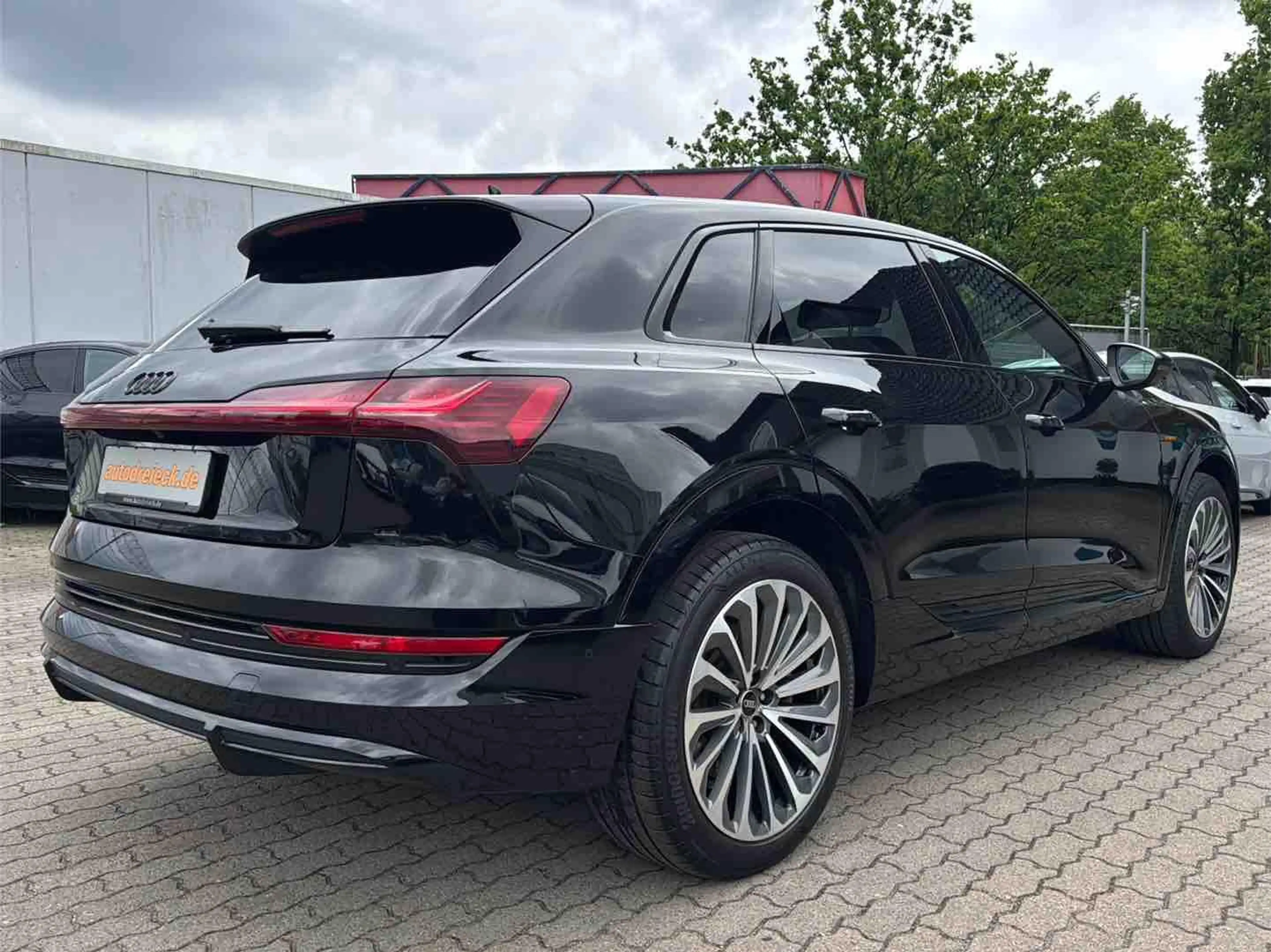 Audi e-tron 50 2x S line ACC BLACK e-SITZE 21Z KAMERA — photo 7