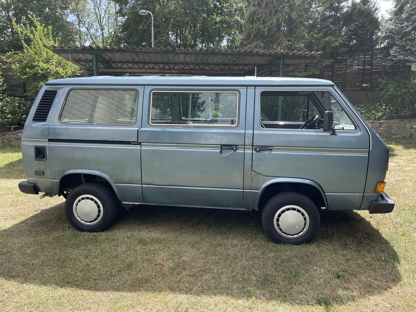 Volkswagen T3 Vanagan Blau - 2