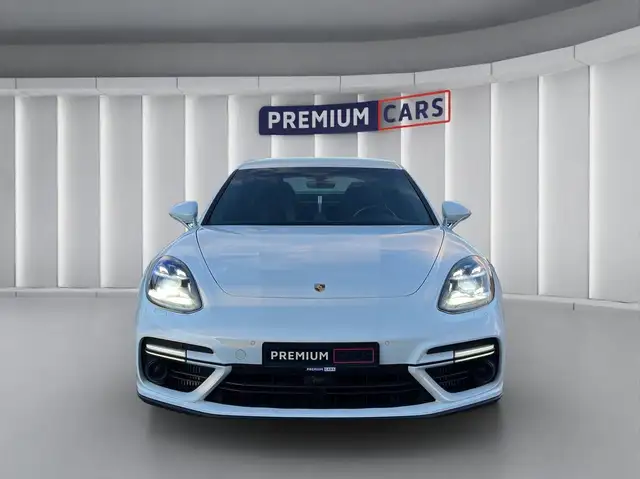 Porsche Panamera view 8