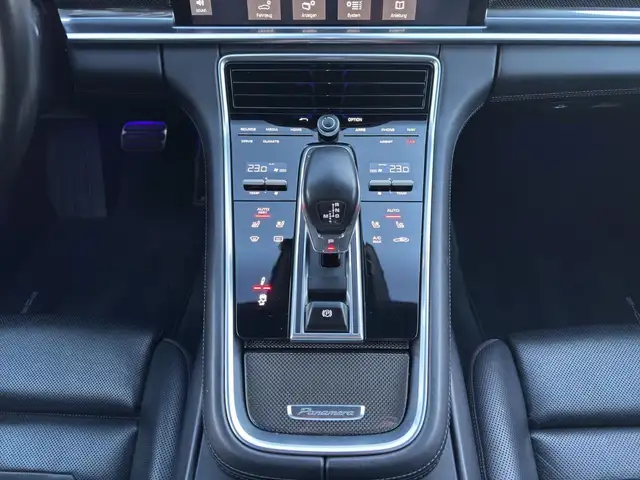 Porsche Panamera view 14