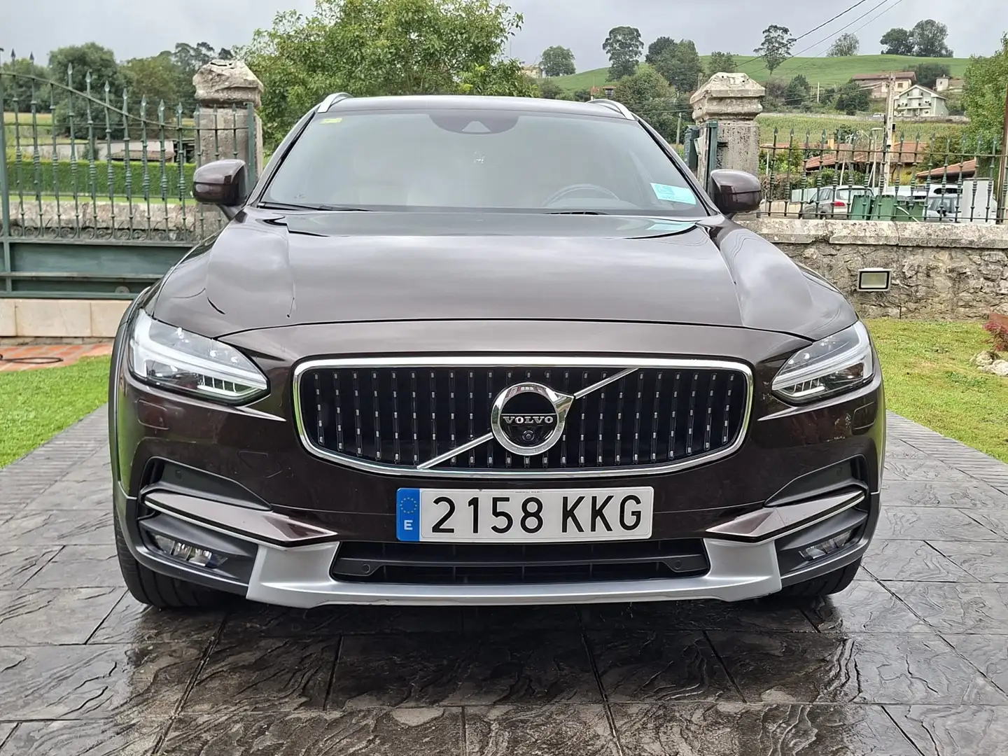 Volvo V90 Cross Country D4 Pro AWD Aut. Marrón - 2