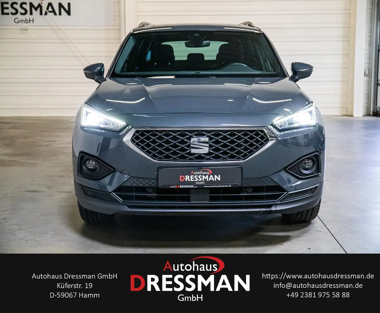 SEAT Tarraco DSG 1.5TSI Style VIRTUAL PANO LED KAMERA Grau - 2