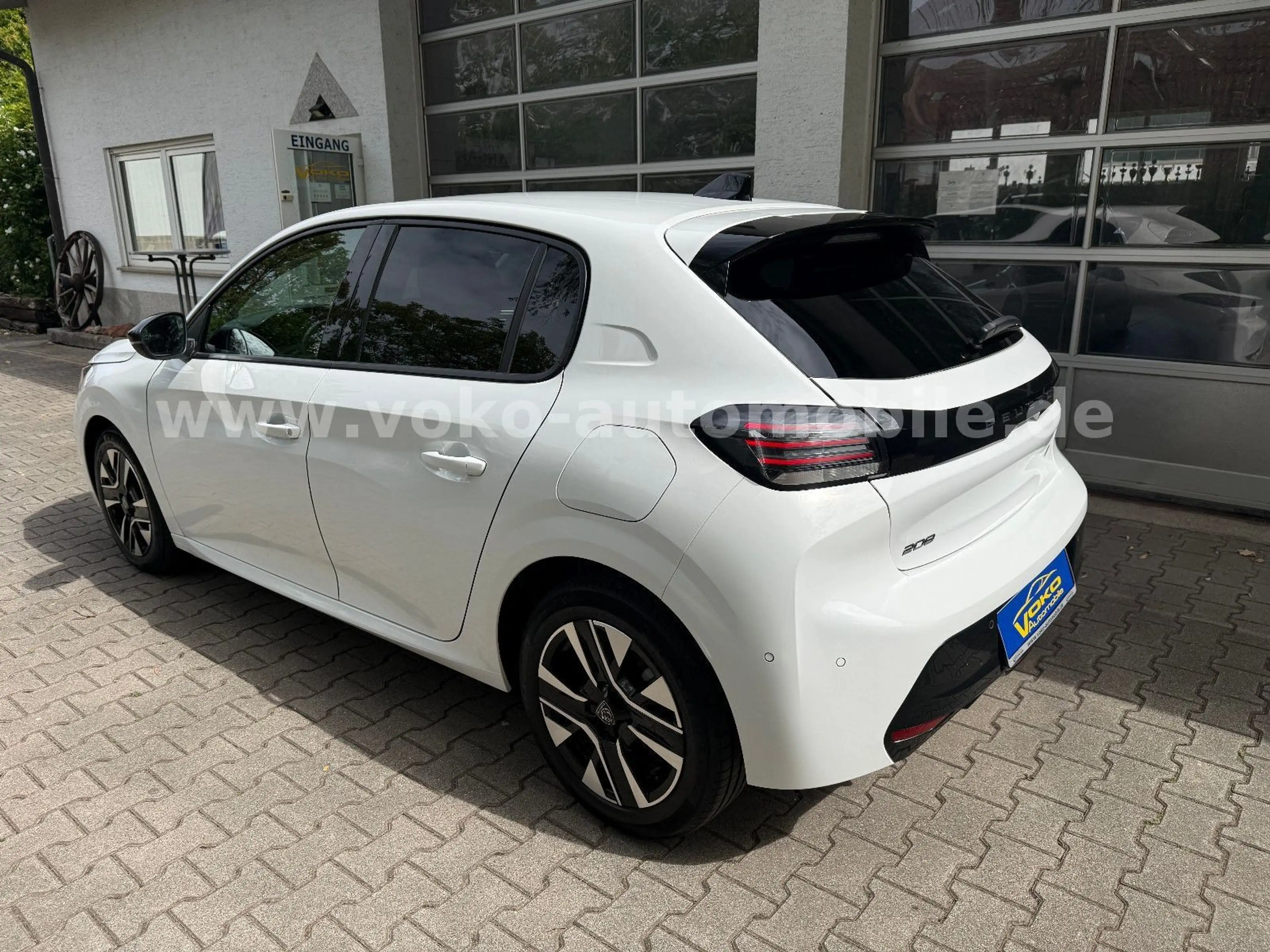 Peugeot 208 Allure AAC*CARPLAY*LED*CAM*SHZ*1.Hd. — photo 6