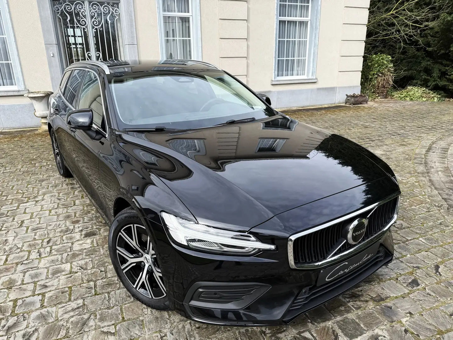 Volvo V60 2.0 B3 MHE Core Verwarmd Leder, Camera, Garantie! Noir - 1