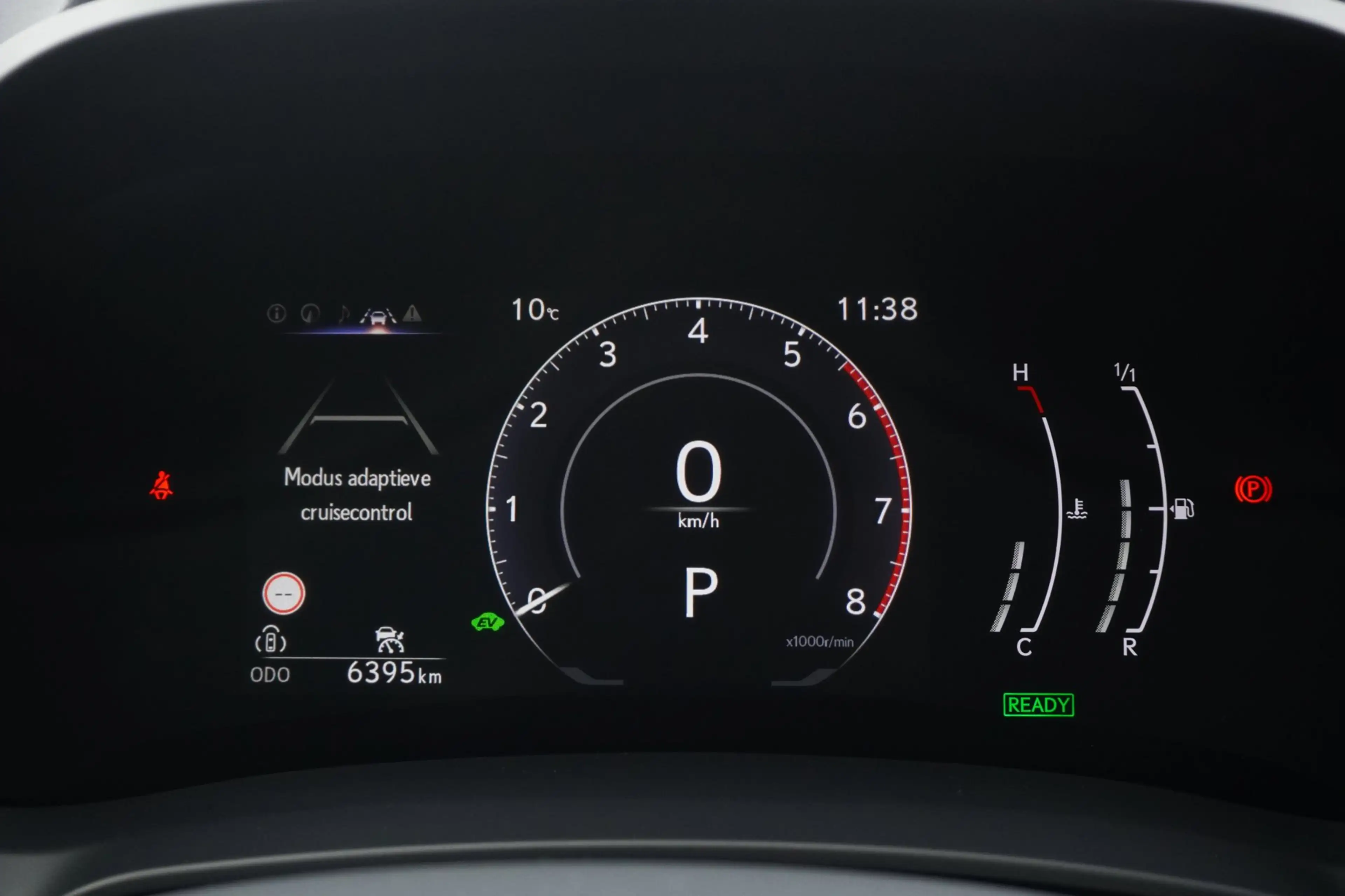 Lexus LBX Business Line 2WD / ACC / Camera / Carplay — photo 14