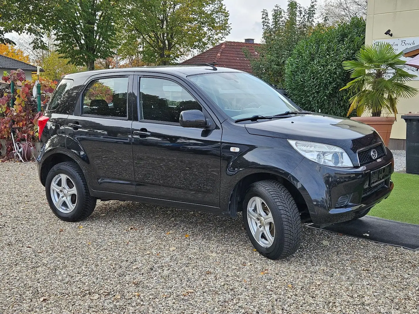 Daihatsu Terios 1.5 TOP Allrad 4WD, Alu Klima 2.Damenhand Schwarz - 2