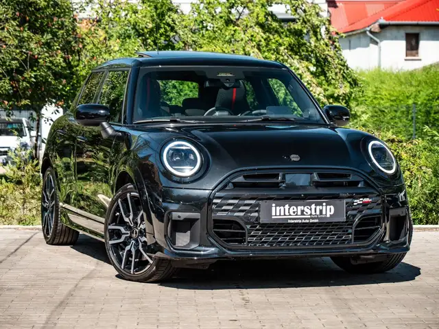 Mini Hatch view 3