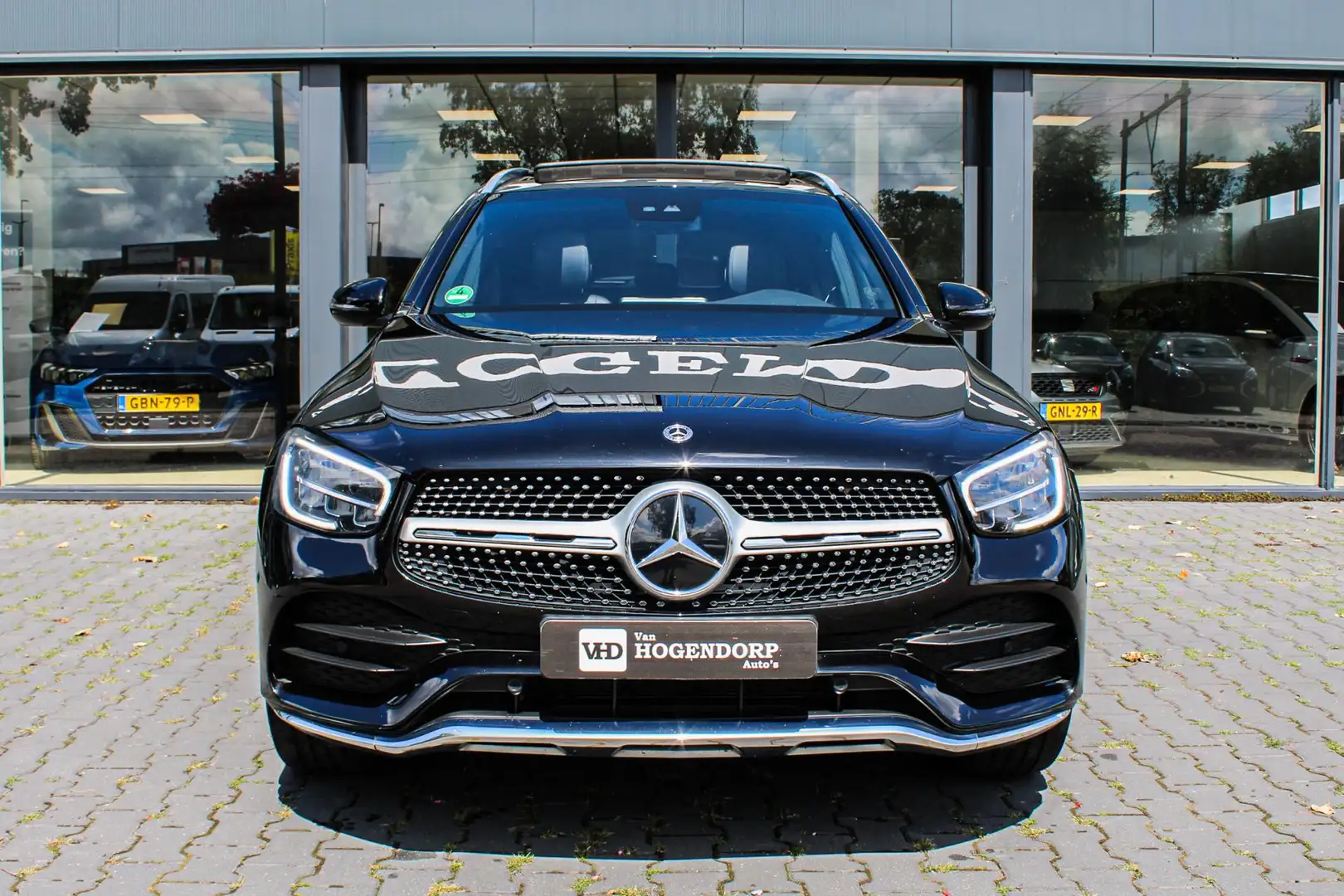 Mercedes-Benz GLC 200 AMG 4M P.Plus PANO LED NAVI VIRTUAL CAMERA Noir - 2