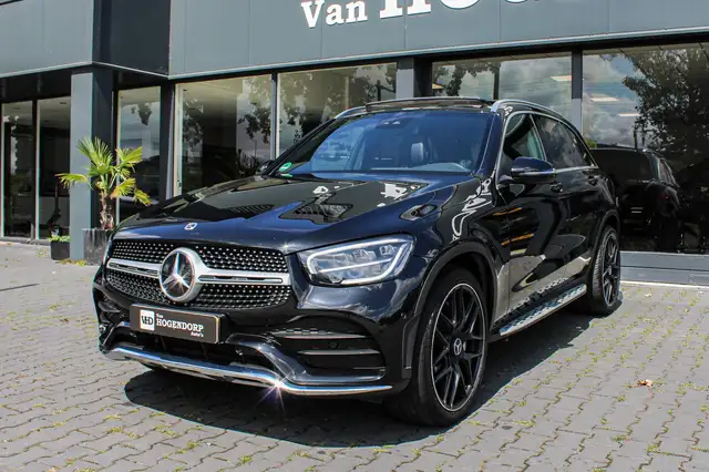 Mercedes-Benz GLC 200 AMG 4M P.Plus PANO LED NAVI VIRTUAL CAMERA