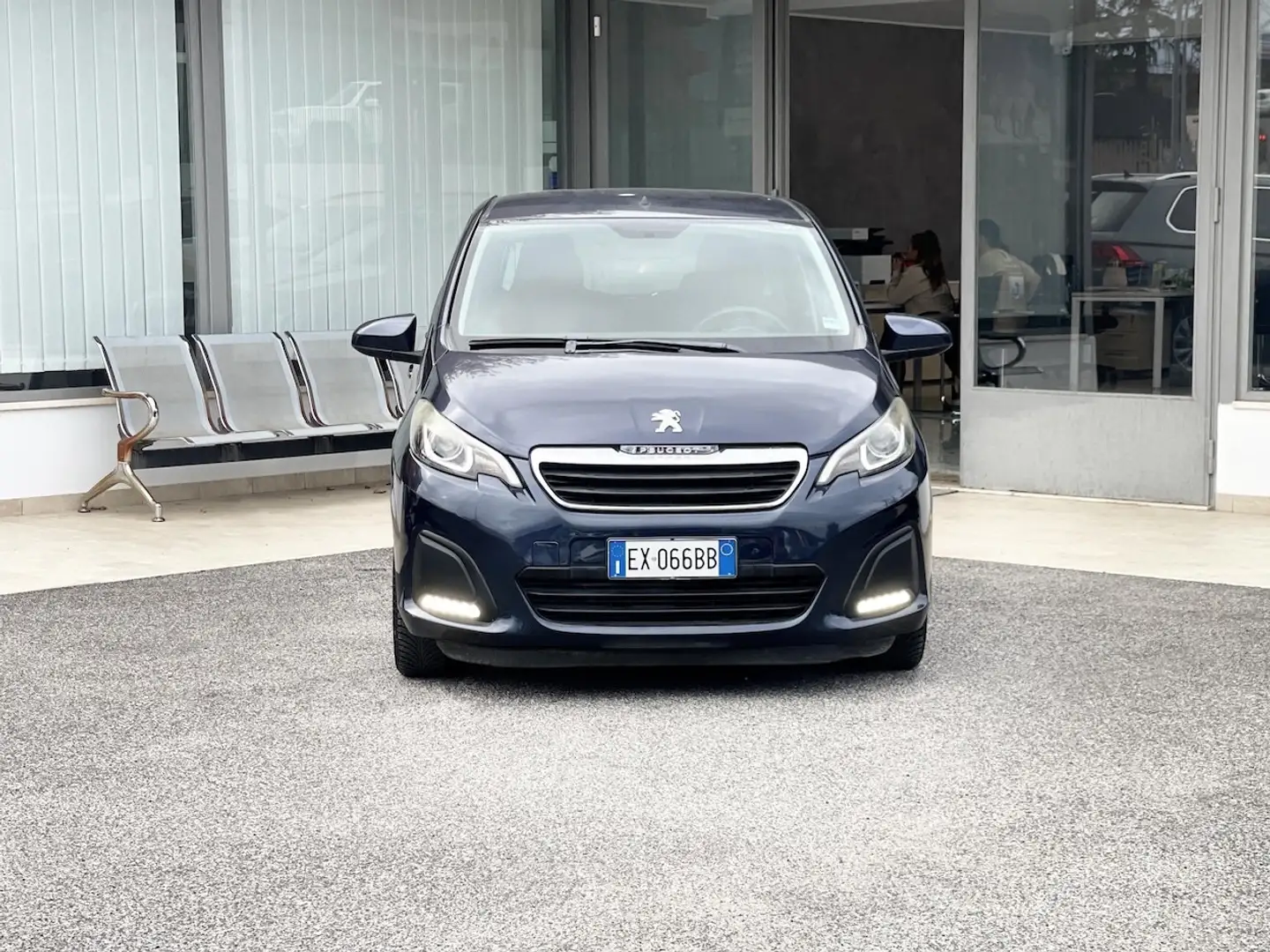 Peugeot 108 1.0 Benzina 69CV E5 Neo. Automatica - 2014 Bleu - 2